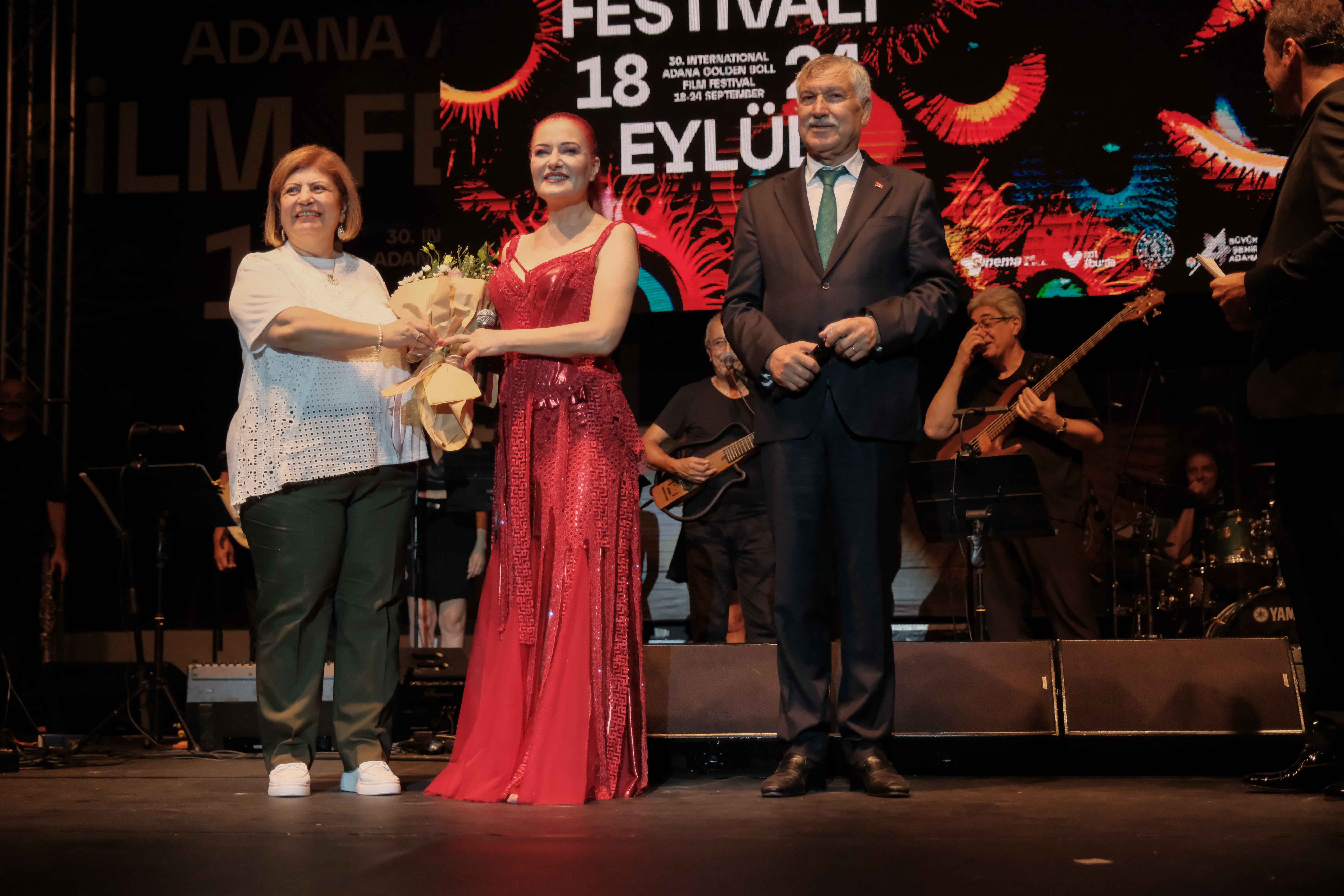 Uluslararası Adana Altın Koza Film Festivali’nde emek ödülleri verildi