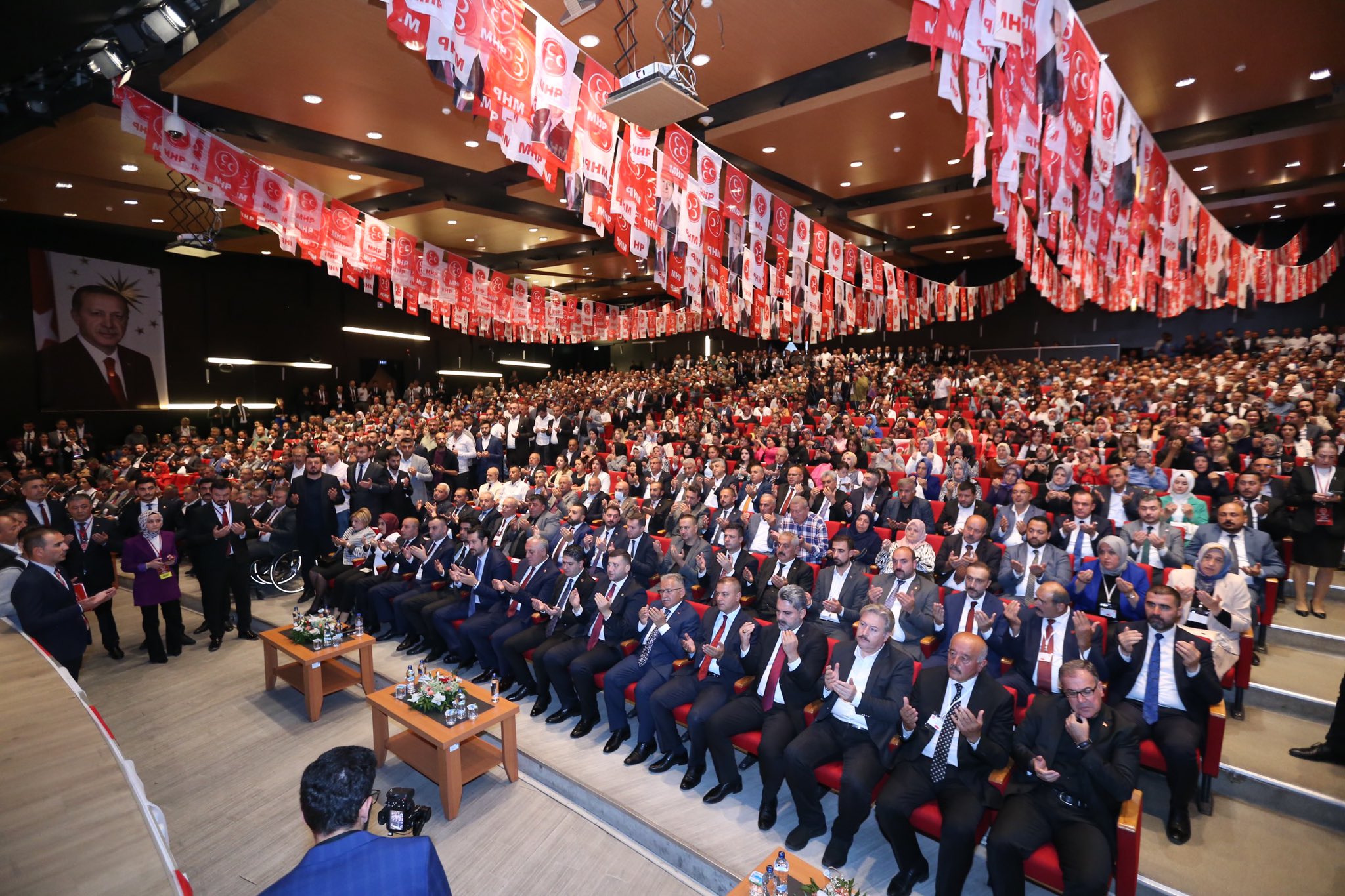 Başkan Büyükkılıç, MHP’nin 14’üncü Olağan İl Kongresi’ne katıldı