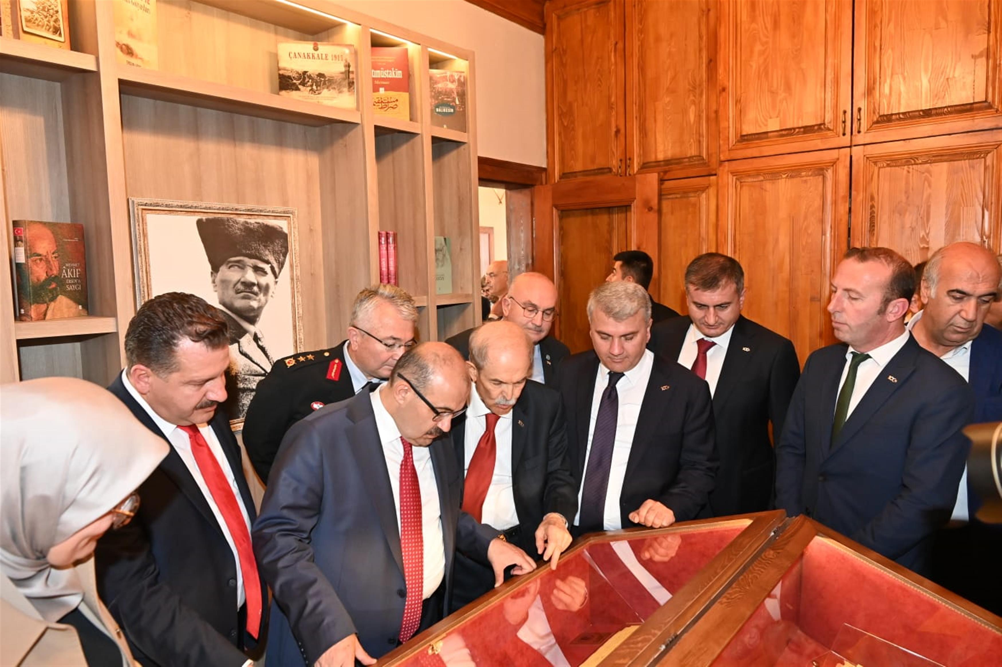 Büyükşehir, Cumhuriyet’in 100. yılını kütüphane açarak kutladı