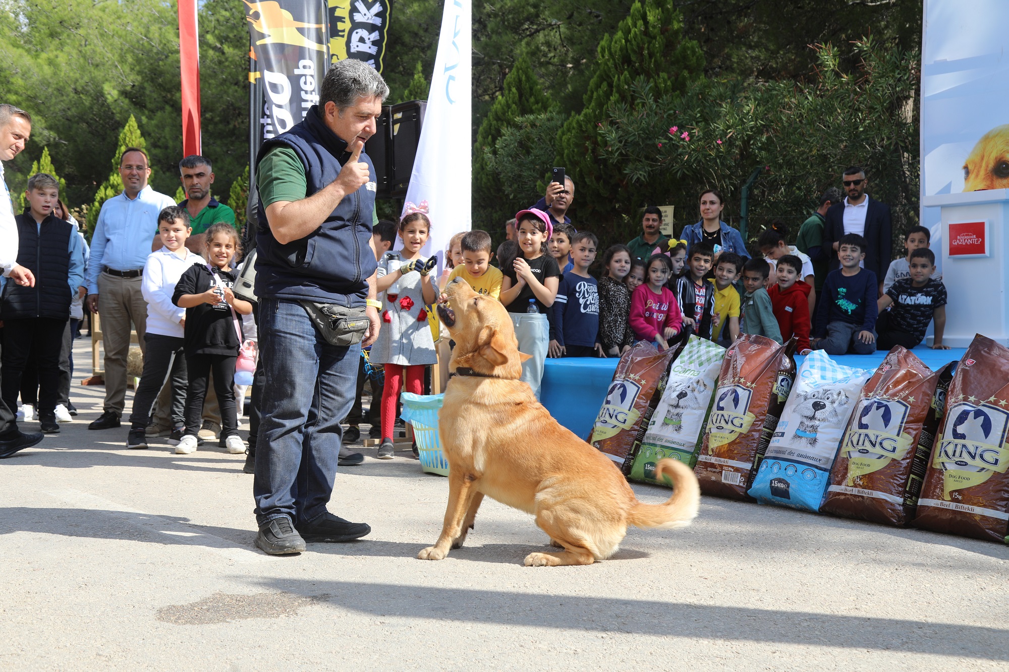 Gaziantep Büyükşehir, Dünya Hayvanları Koruma Günü’nde etkinlik düzenledi