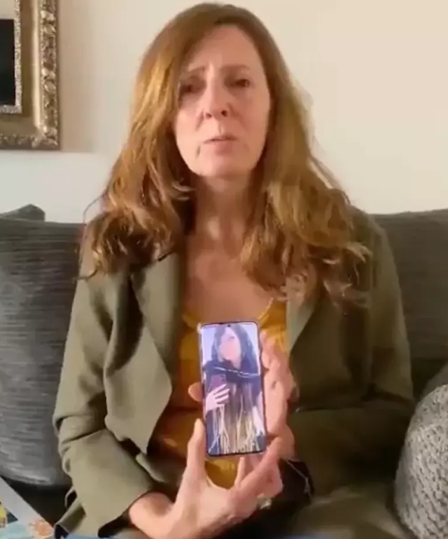Alman Anne, Hamas’a ait bir kamyonetin arkasında yarı çıplak görüntülenen kızı için yardım çağrısı yaptı