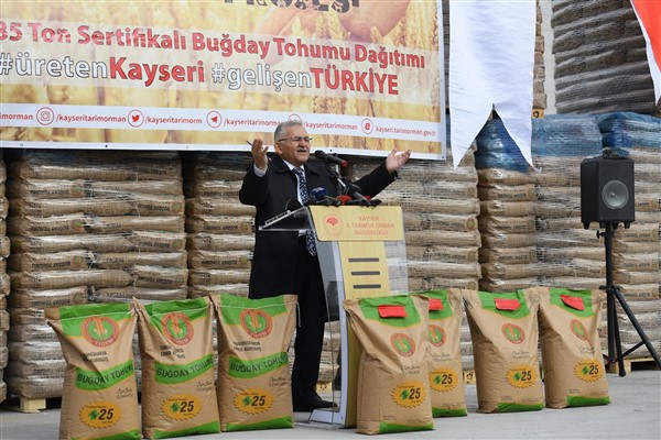 Kayseri Büyükşehir Belediyesi’nin tarım ve hayvancılığa desteği sürüyor