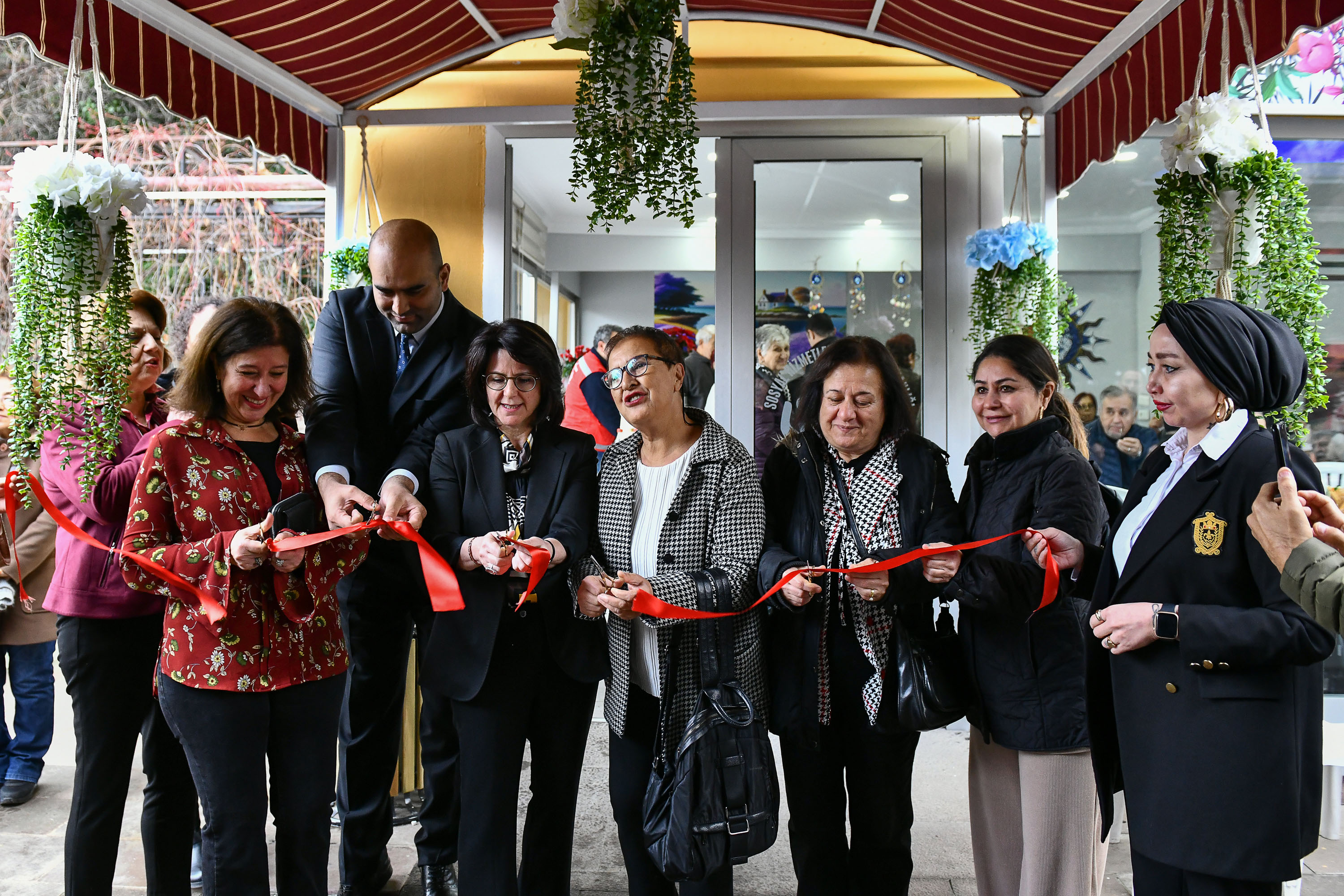 Ankara’da ‘Dikmen Yaşlılar Lokali’ açıldı