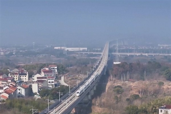 Çin’in ilk özel mülkiyetli yüksek hızlı demiryolunun yolcu hacmi 20 milyonu aştı
