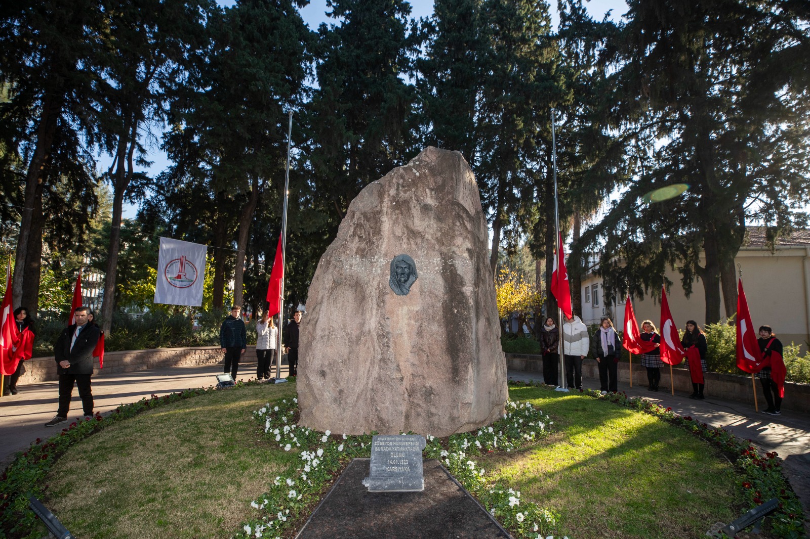 Zübeyde Hanım, vefatının 101. yıl dönümünde İzmir’de anıldı