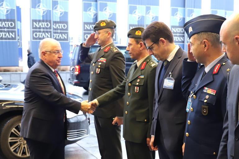 Bakan Güler, NATO toplantısı aile fotoğrafı çekimine katıldı