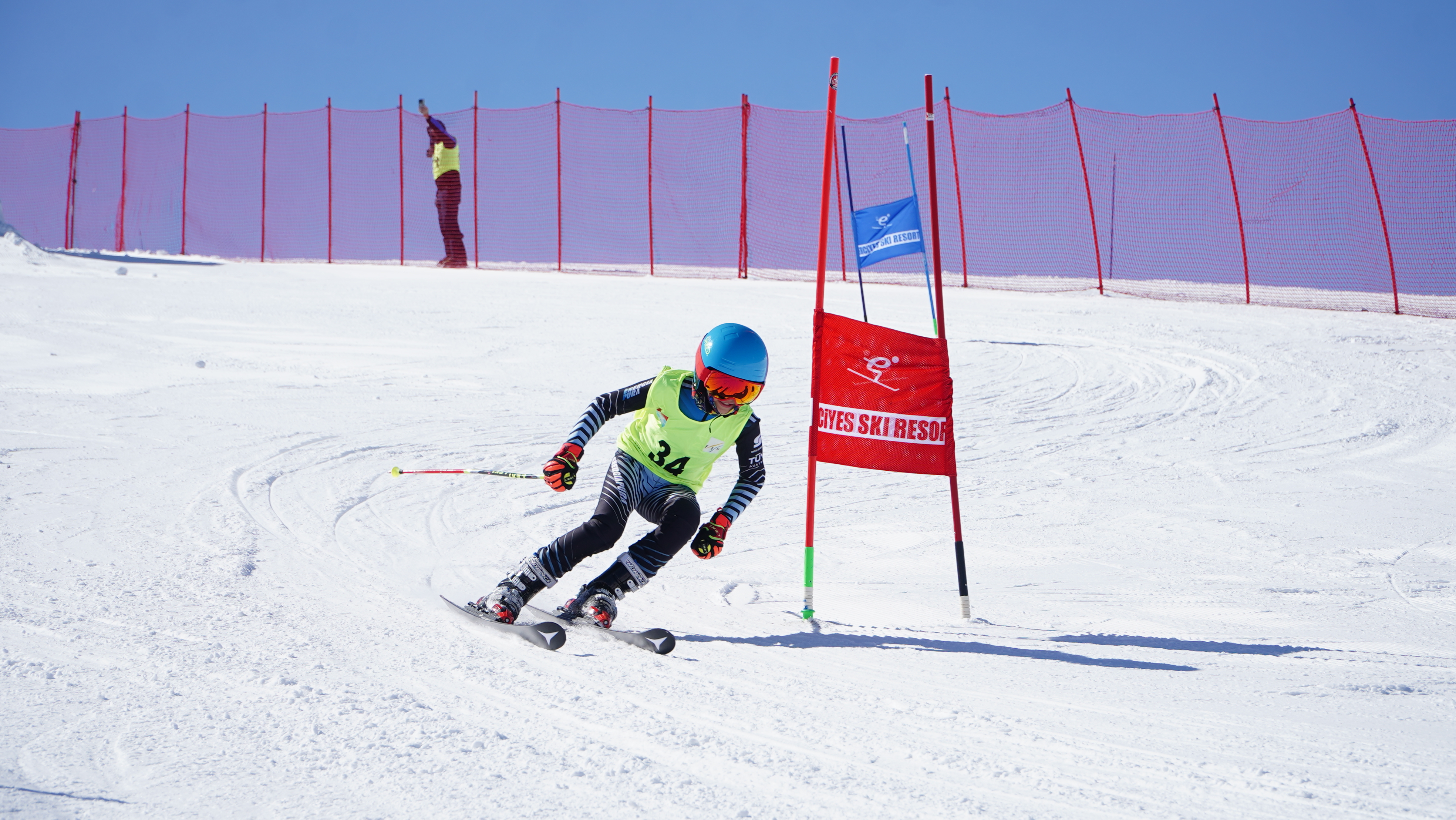 Erciyes’te 4’üncü Diplomatik Kayak ve Snowboard Yarışı düzenlendi