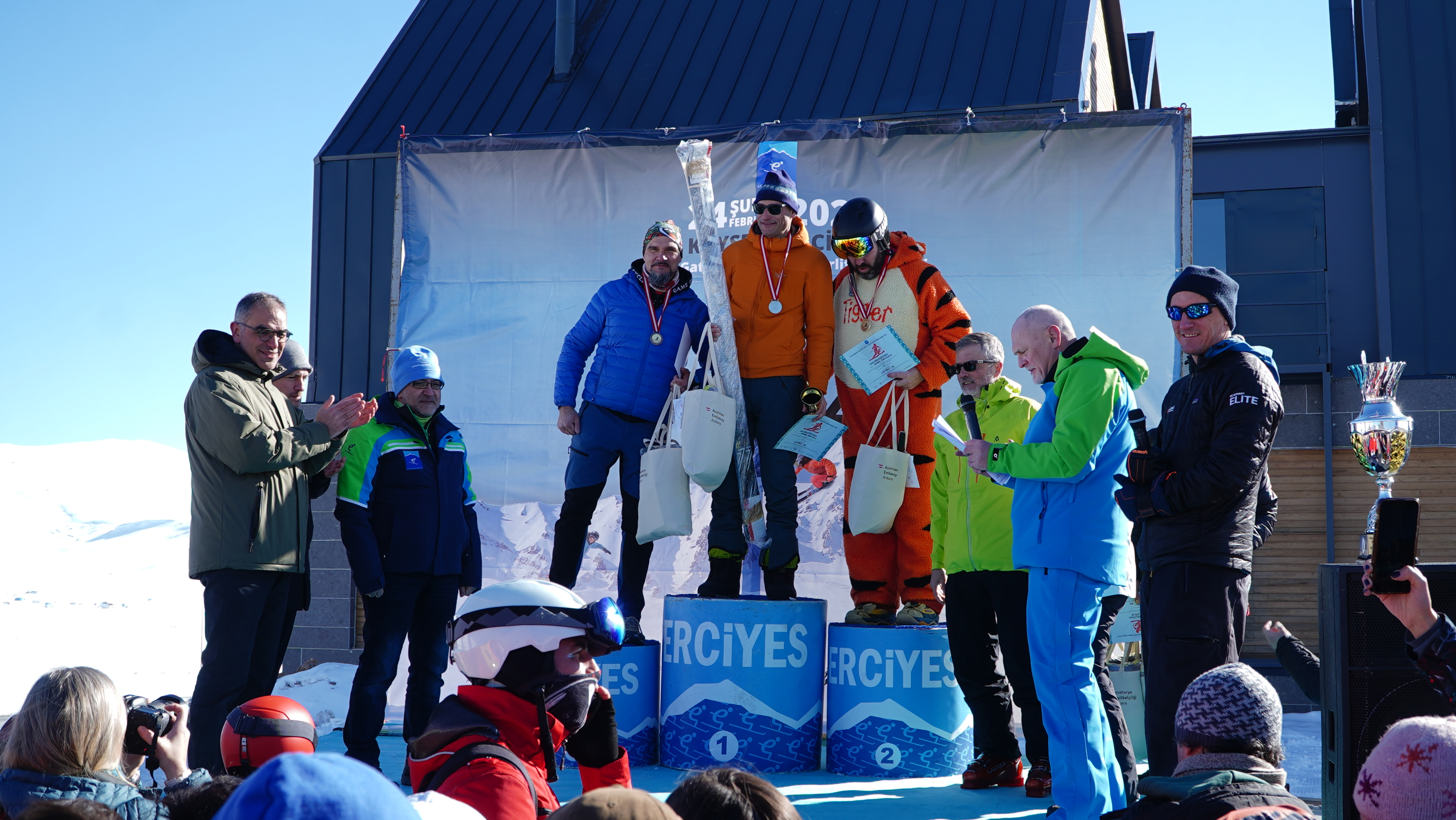 Erciyes’te 4’üncü Diplomatik Kayak ve Snowboard Yarışı düzenlendi