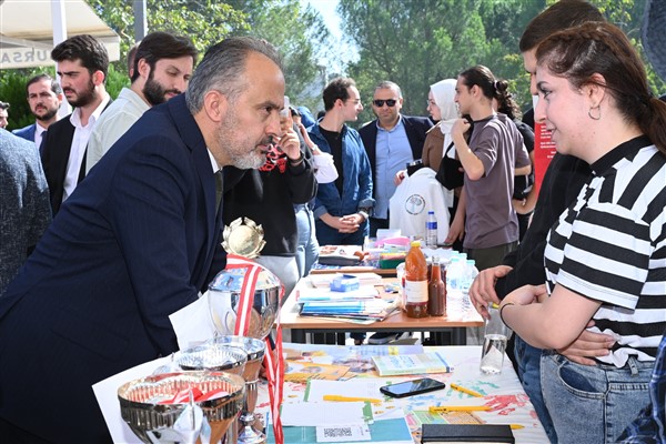 Bursa’da, ihtiyaç sahibi öğrencilerin YKS başvuru ücretleri ödenecek