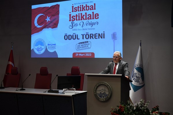 Kayseri’de İstiklal Marşı Okuma Yarışması düzenlendi