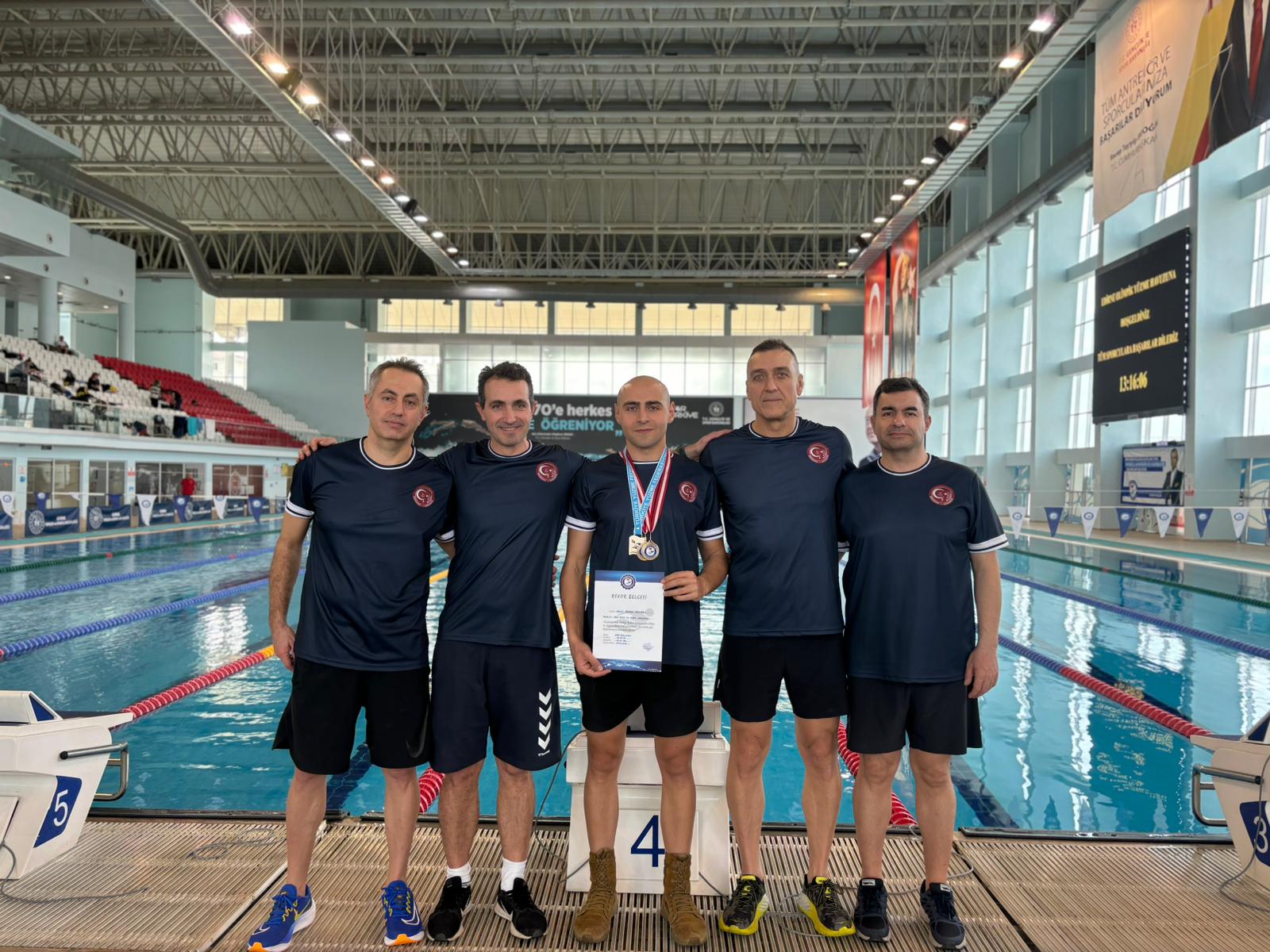 Edirne’de ”Uluslararası Masterlar Uzun Kulvar Yüzme Şampiyonası” düzenlendi