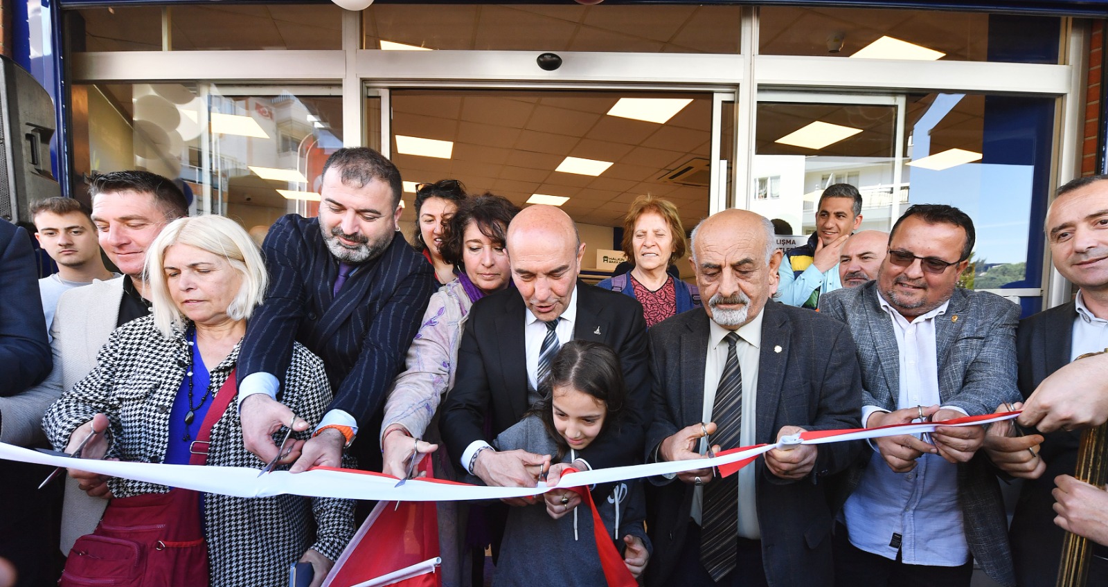 Halkın Kasabı’nın Buca Akıncılar şubesi açıldı