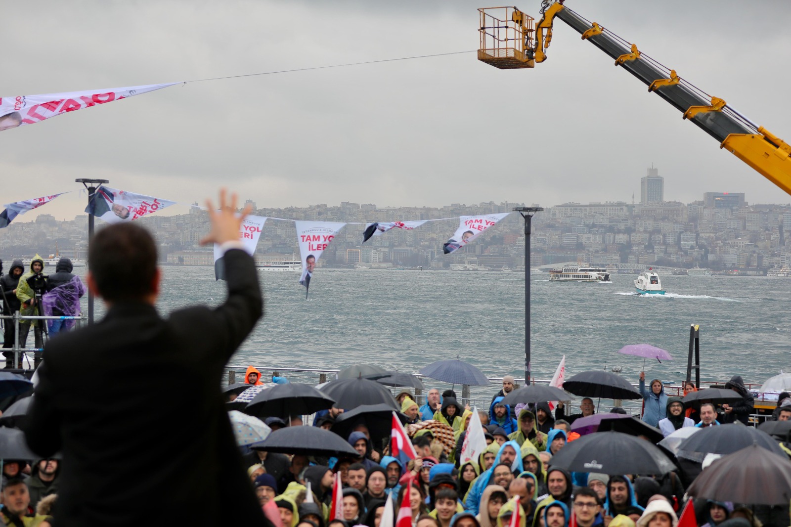 İmamoğlu: Üsküdar Sahili’ni işgal edenlerin iktidarı bitti, vatandaşın iktidarı başladı