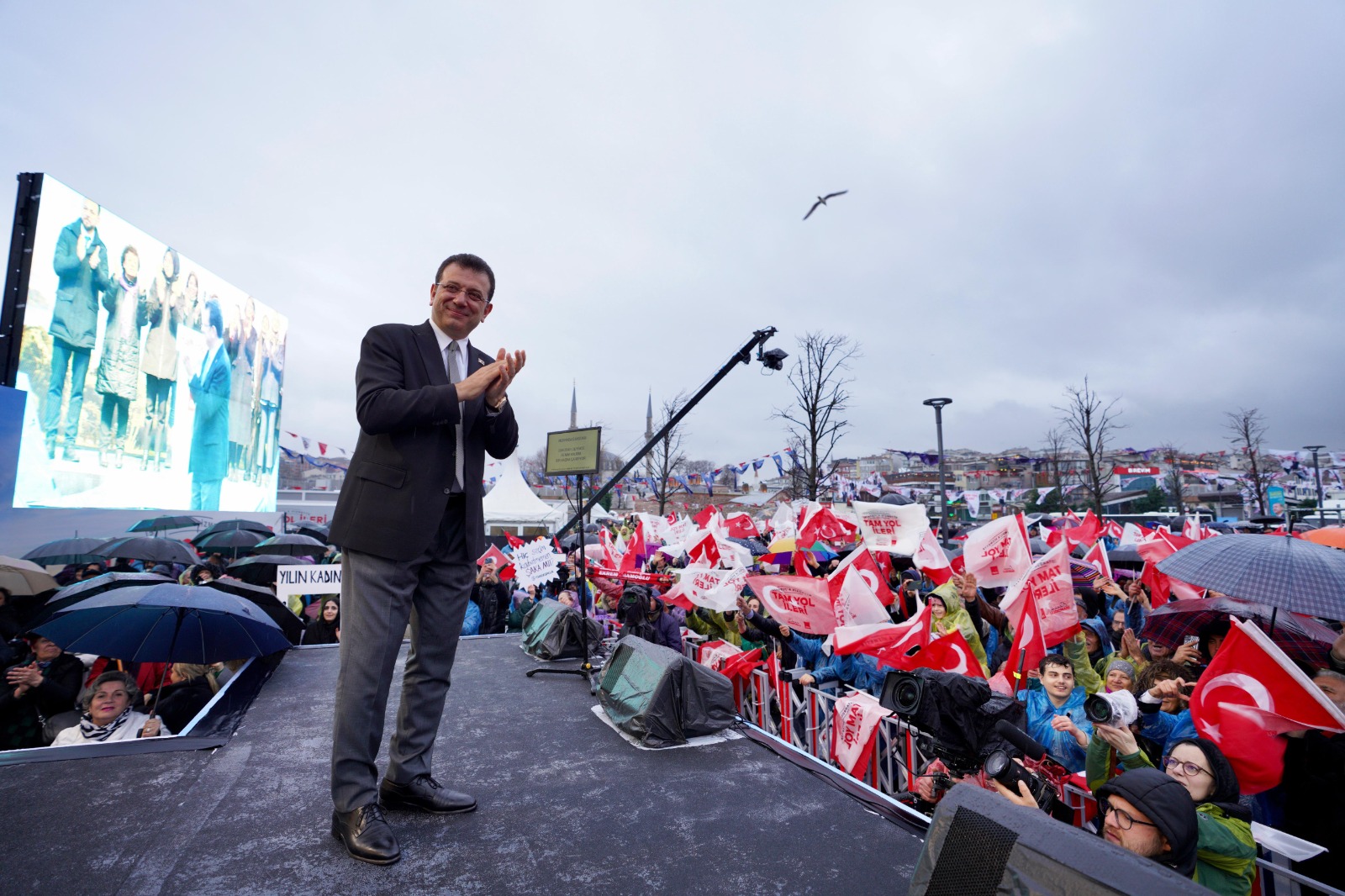 İmamoğlu: Üsküdar Sahili’ni işgal edenlerin iktidarı bitti, vatandaşın iktidarı başladı