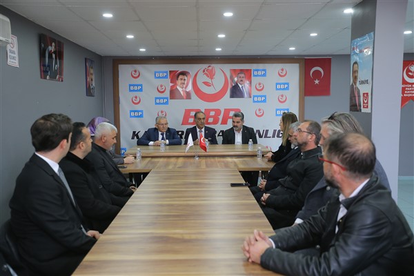 Başkan Büyükkılıç, Büyük Birlik Partisi Kayseri İl Başkanlığı’nı ziyaret etti