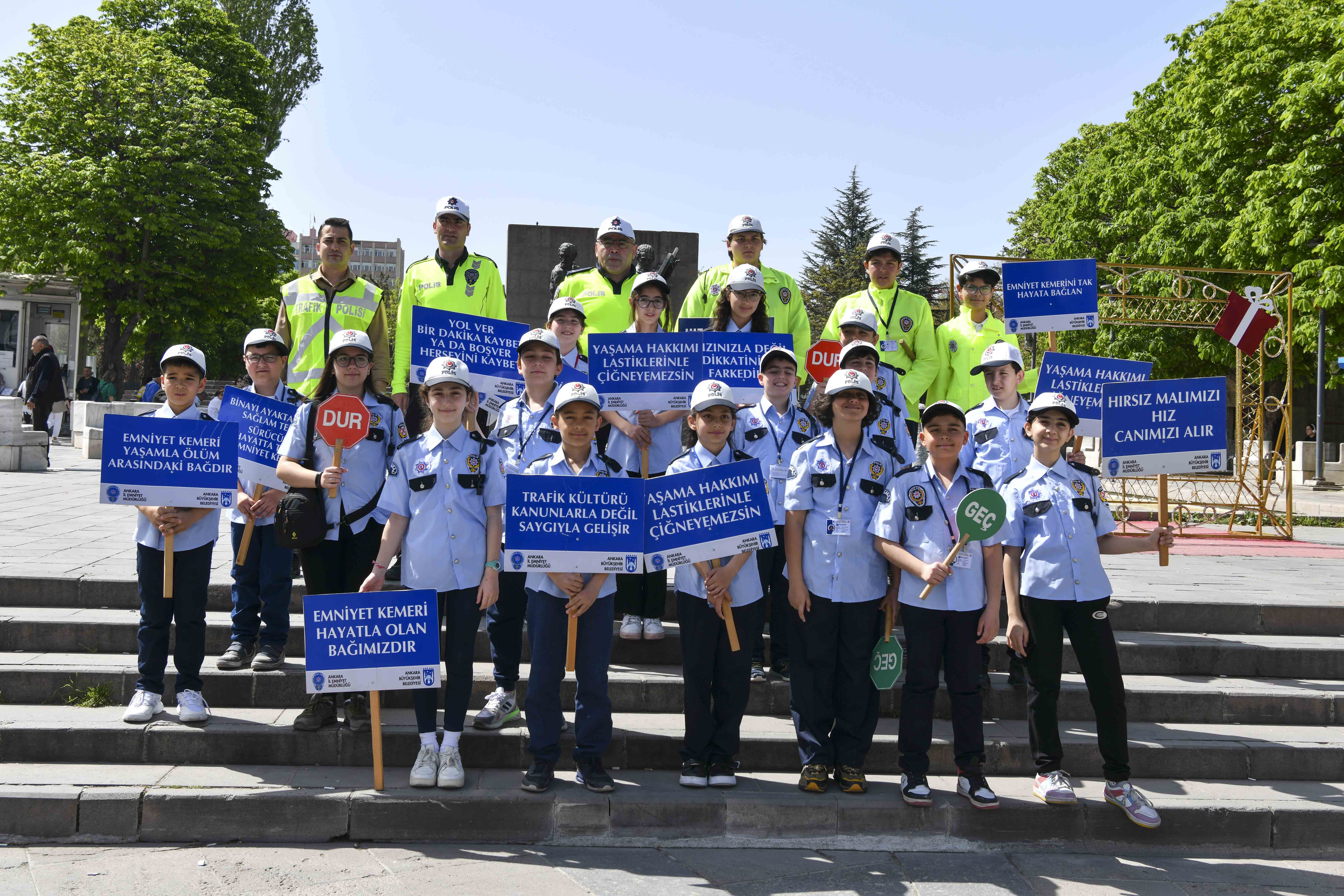 Başkentli minikler trafik denetiminde