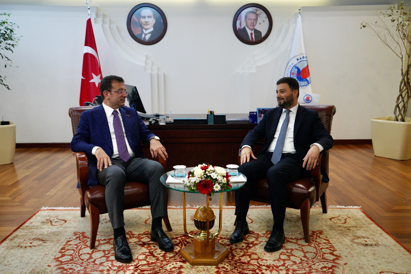 İmamoğlu, Kağıthane Belediye Başkanı Öztekin ile görüştü