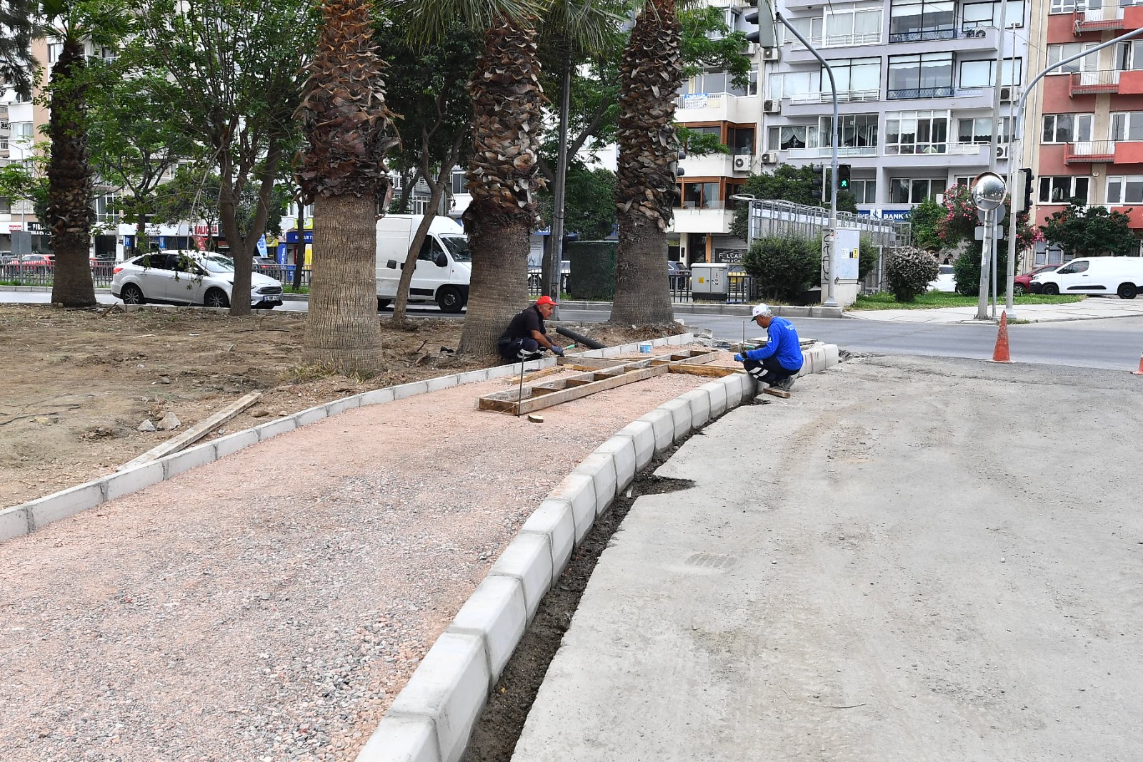 İzmir’de Ata Caddesi Kavşağı düzenleniyor