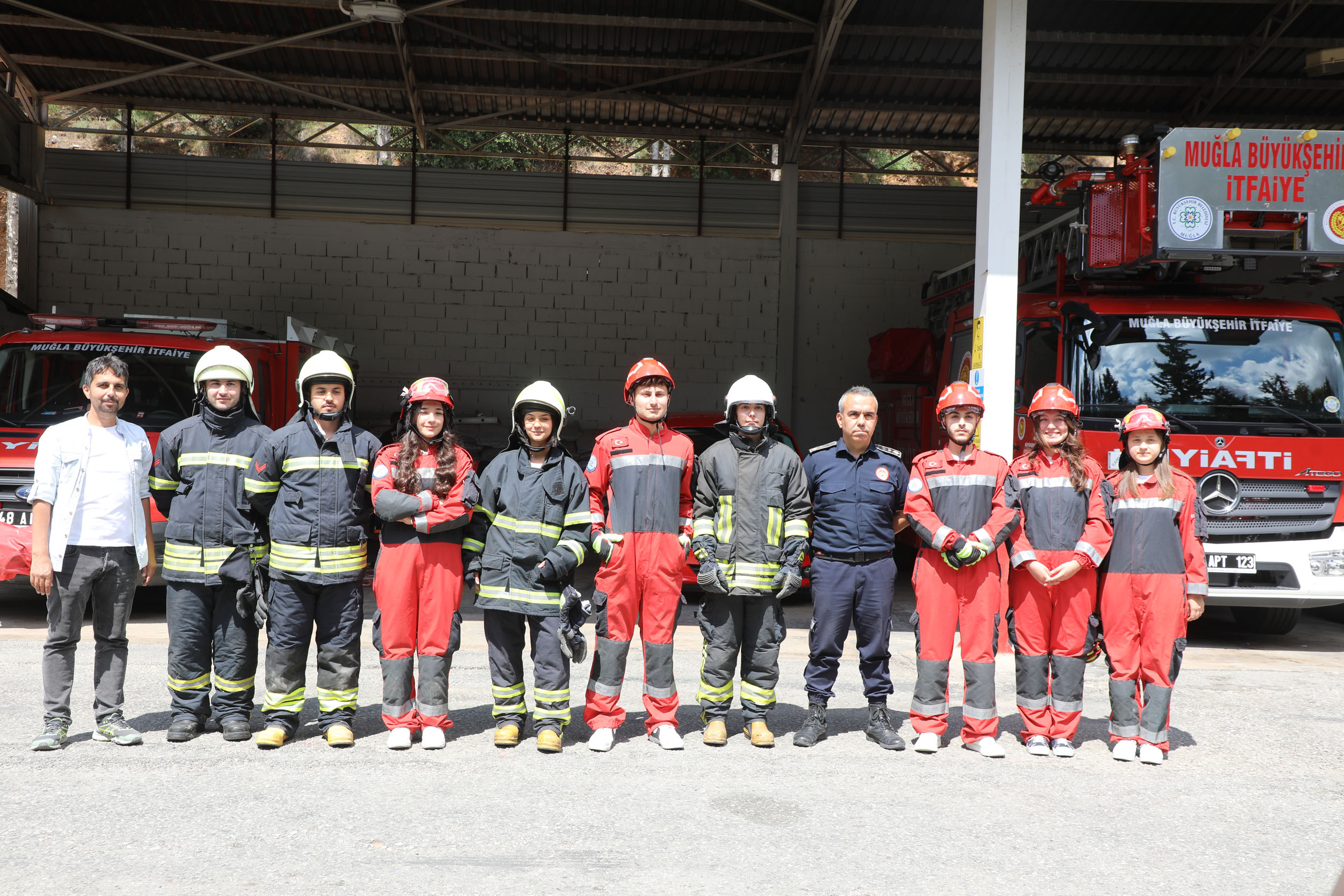 Sivil Savunma ve İtfaiyecilik Programı öğrencileri uygulamalı eğitim aldı