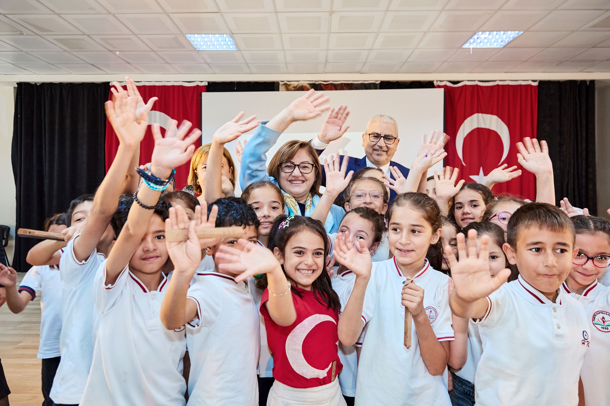 Başkan Şahin: Hasta olmamamızın önleyici tedbiri ortak gezegenimizi temiz tutmak