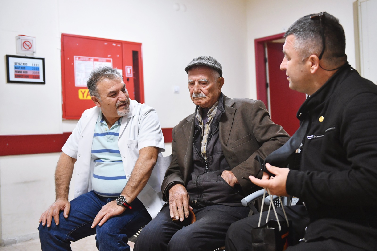 İzmir’de duyma problemi yaşayan hastanın tedavi işlemleri sürüyor