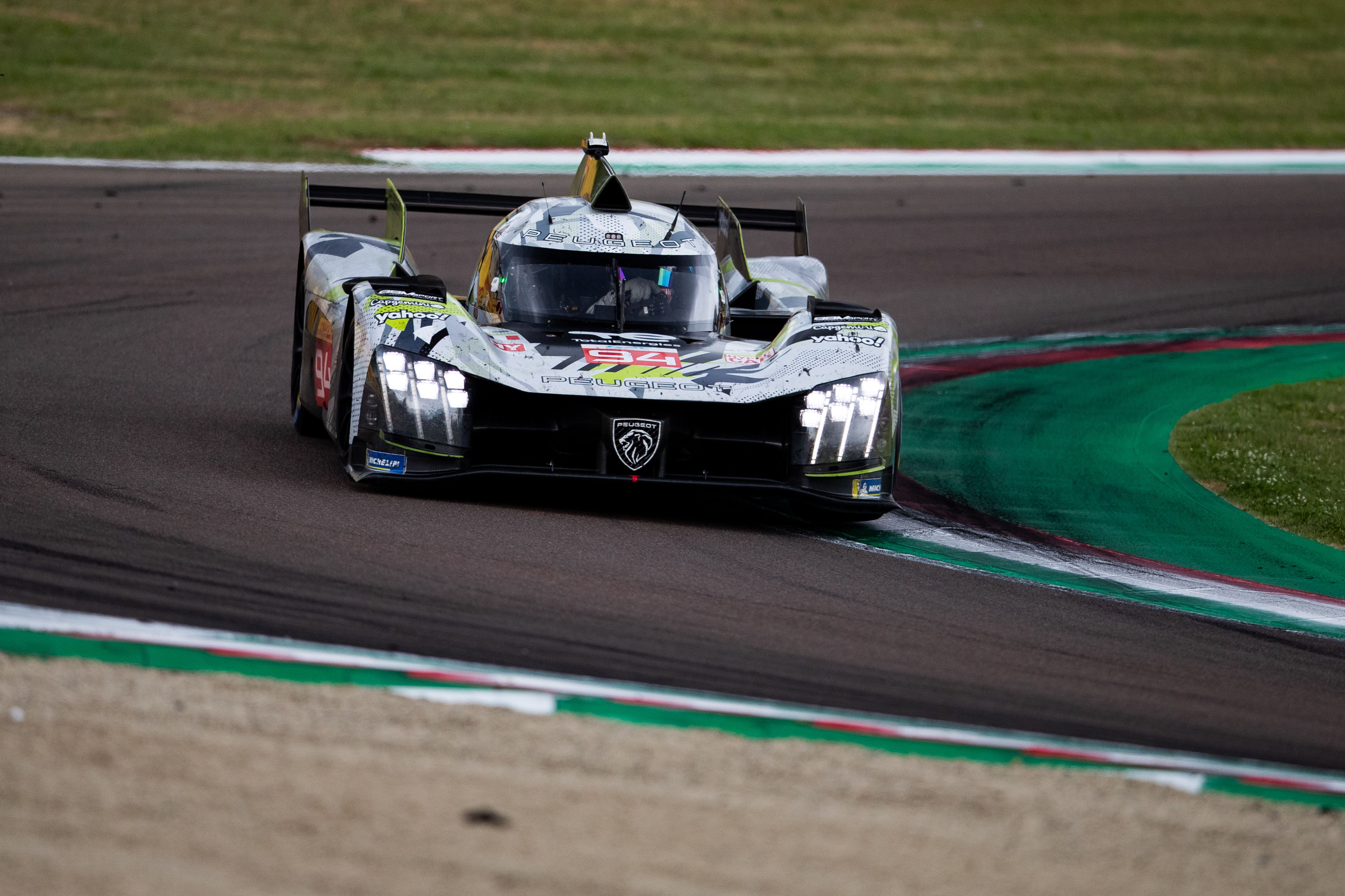 Peugeot, 24 Saat Le Mans yarışına 2024 Peugeot 9X8 ile çıkıyor