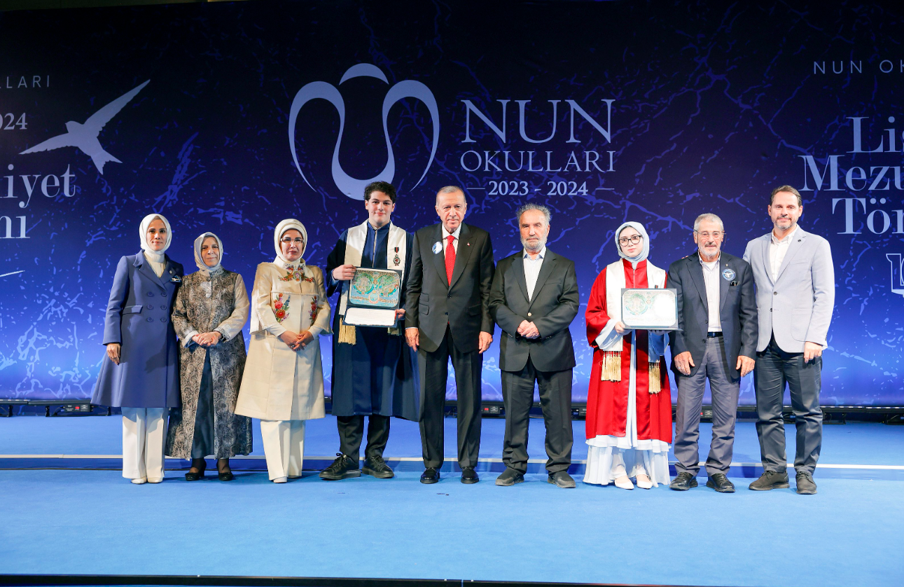Cumhurbaşkanı Erdoğan, Nun Okulları’nın mezuniyet törenine katıldı