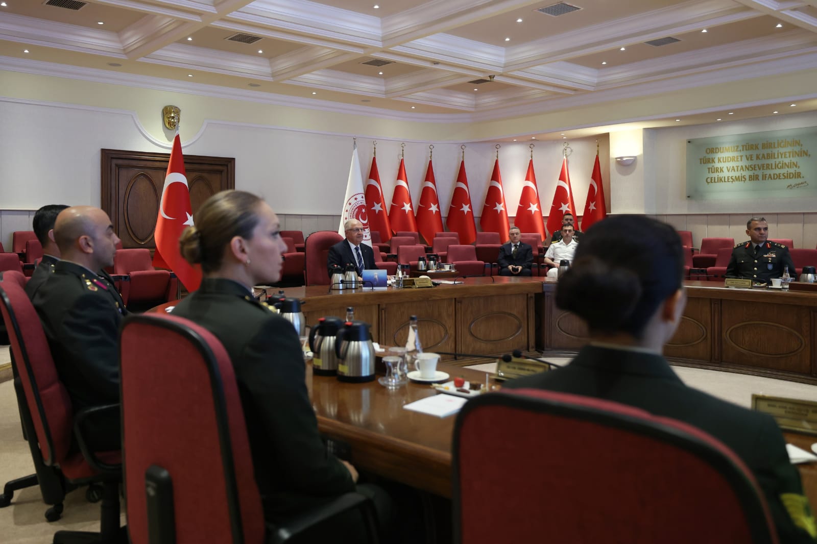 Bakan Güler, Kara Kuvvetleri Komutanı Orgeneral Bayraktaroğlu’nu kabul etti