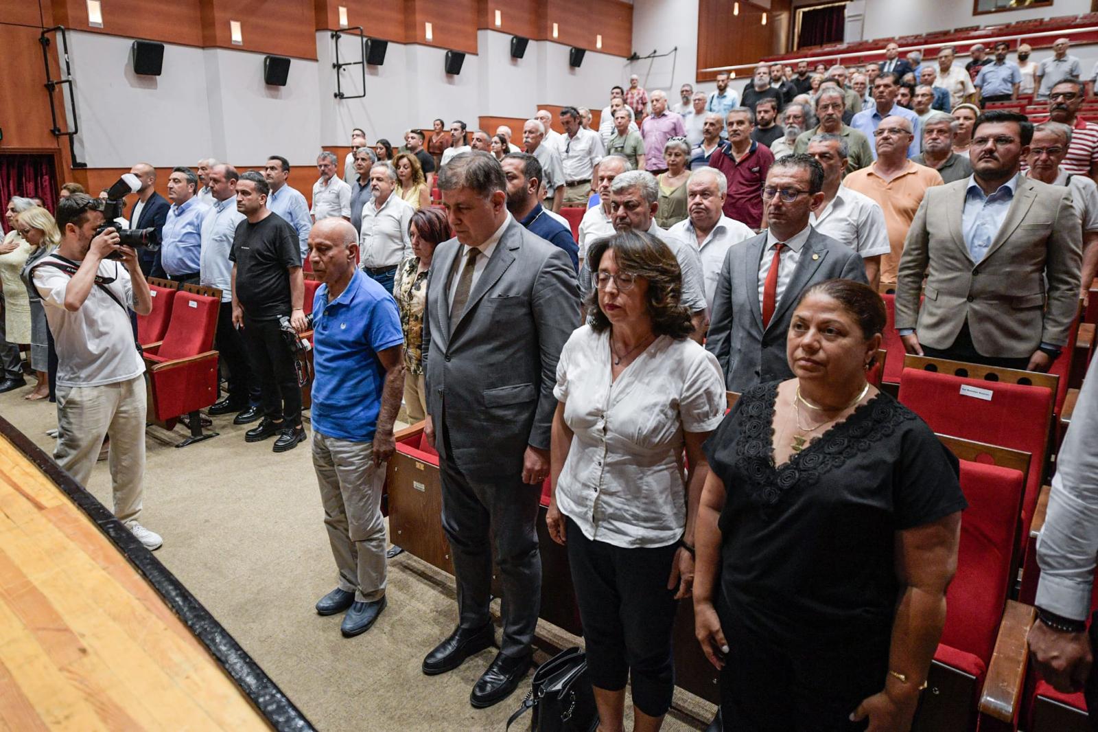 Sivas olaylarında hayatını kaybedenler İzmir’de anıldı