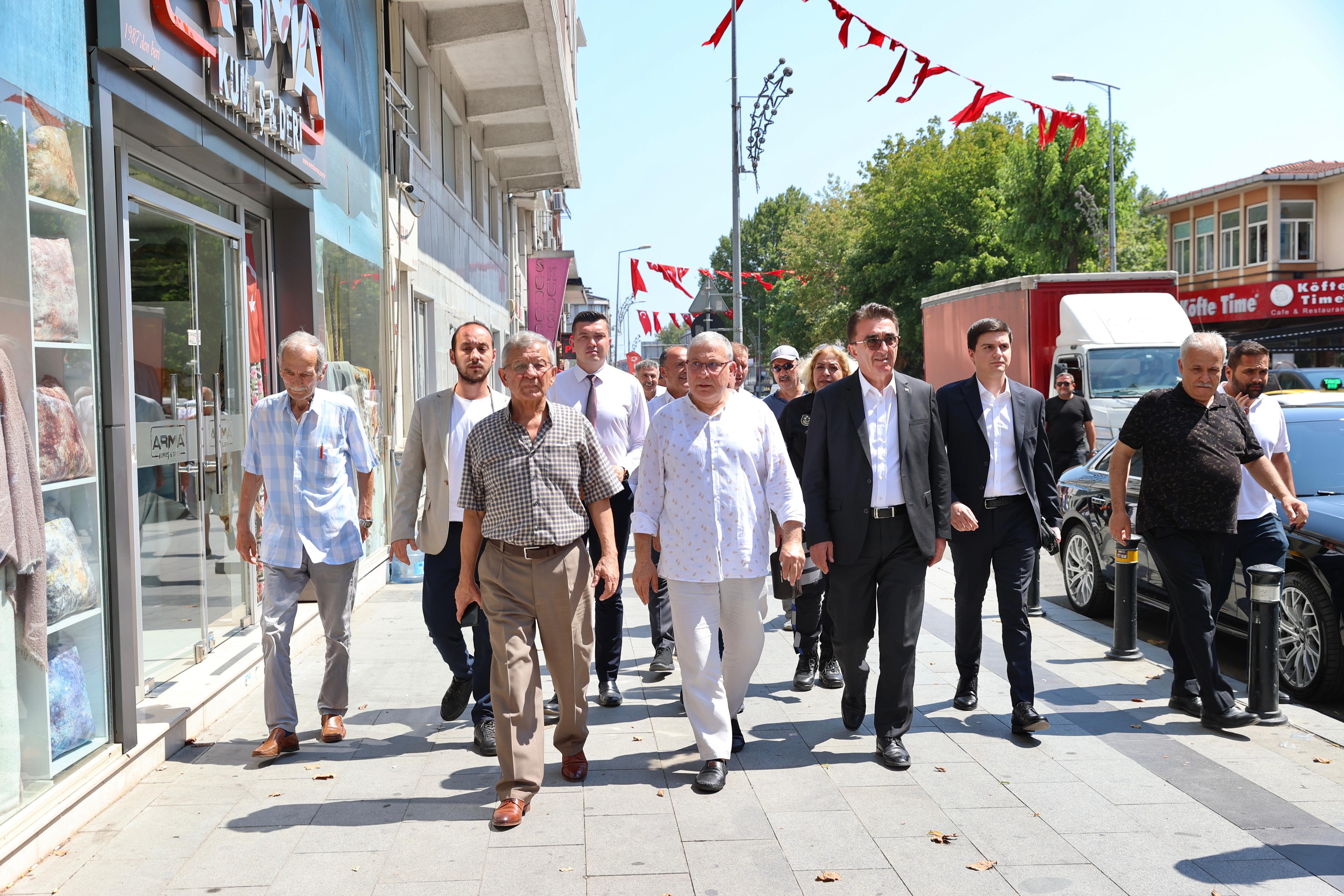 Başkan Mutlu, Orta Mahalle’de vatandaşlarla bir araya geldi