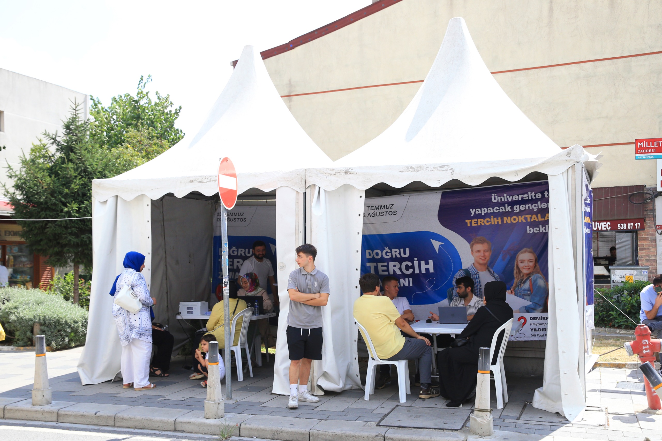 Bayrampaşa Belediyesi’nden öğrencilere ücretiz YKS tercih danışmanlığı