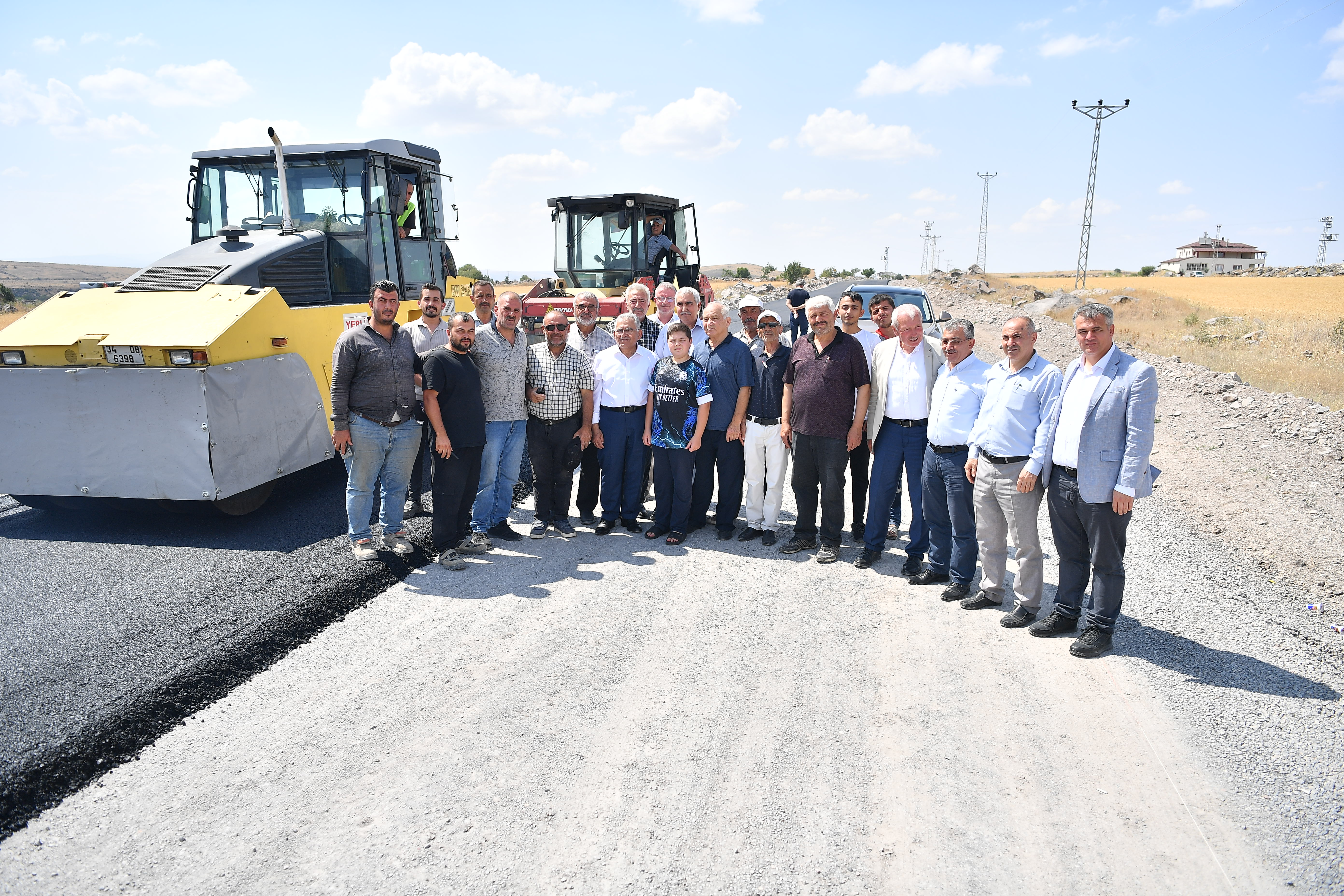 Kayseri’nin Kocasinan ilçesindeki yol yapım çalışmaları tamamlandı