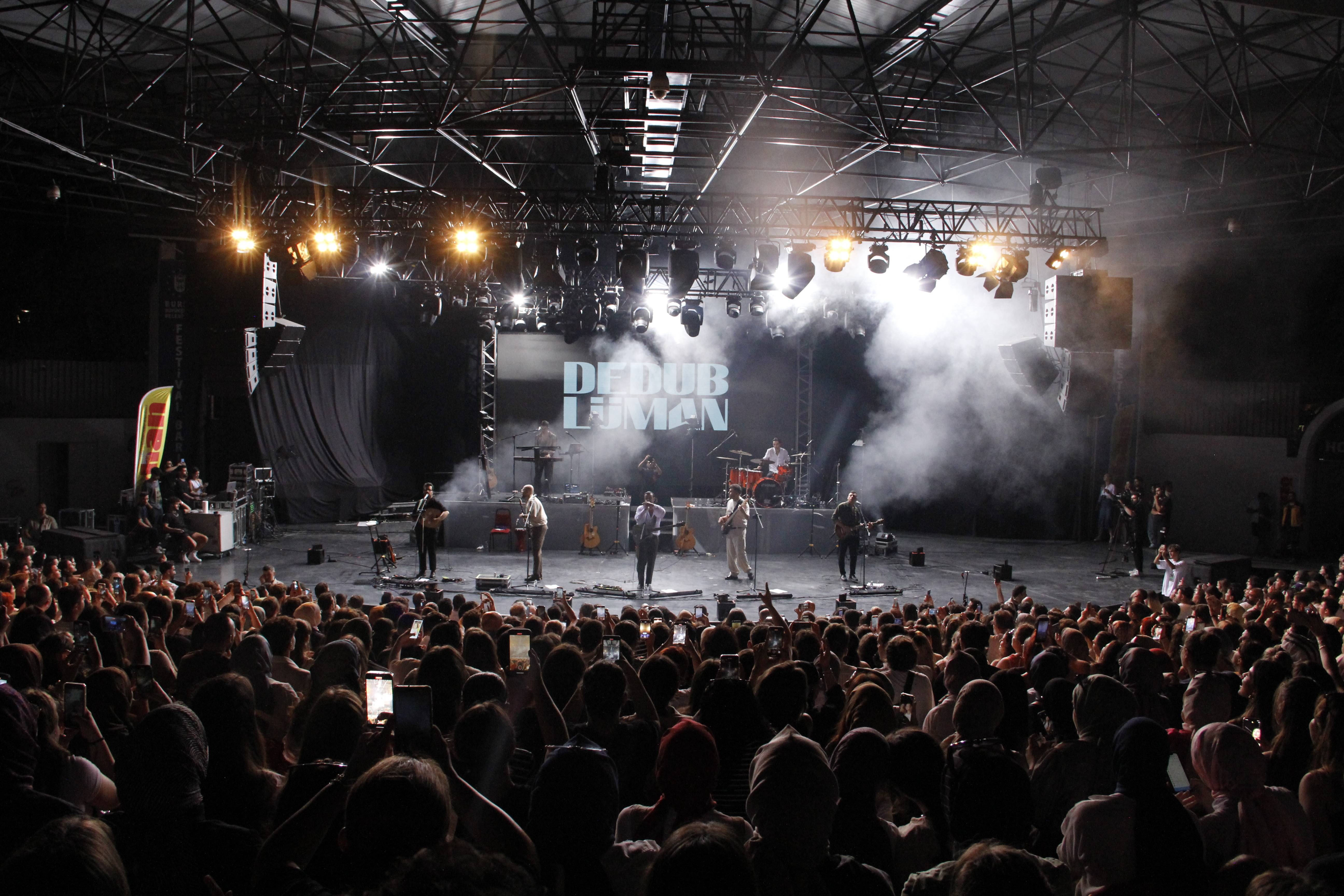 Bursa Festivali’nde Dedublüman sahne aldı