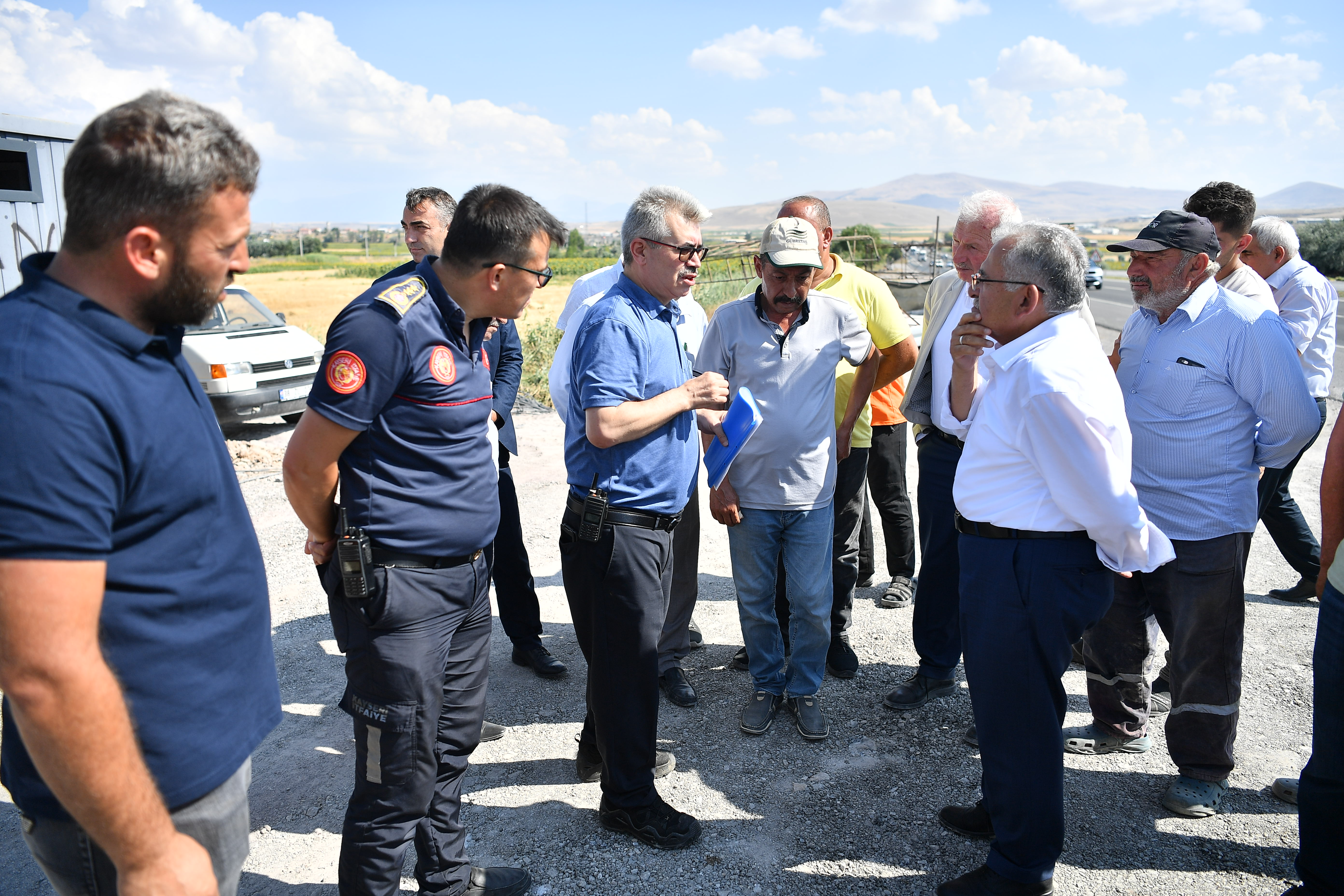 Başkan Büyükkılıç, Yamula Patlıcanı’nın satış yerlerini inceledi