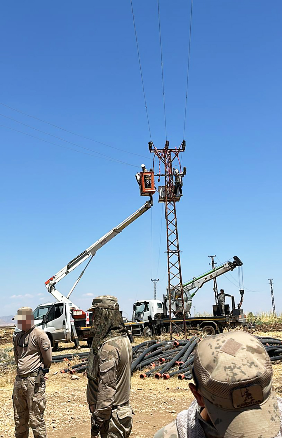 Mardin’de kaçak elektrik kullanımına jandarma destekli müdahale