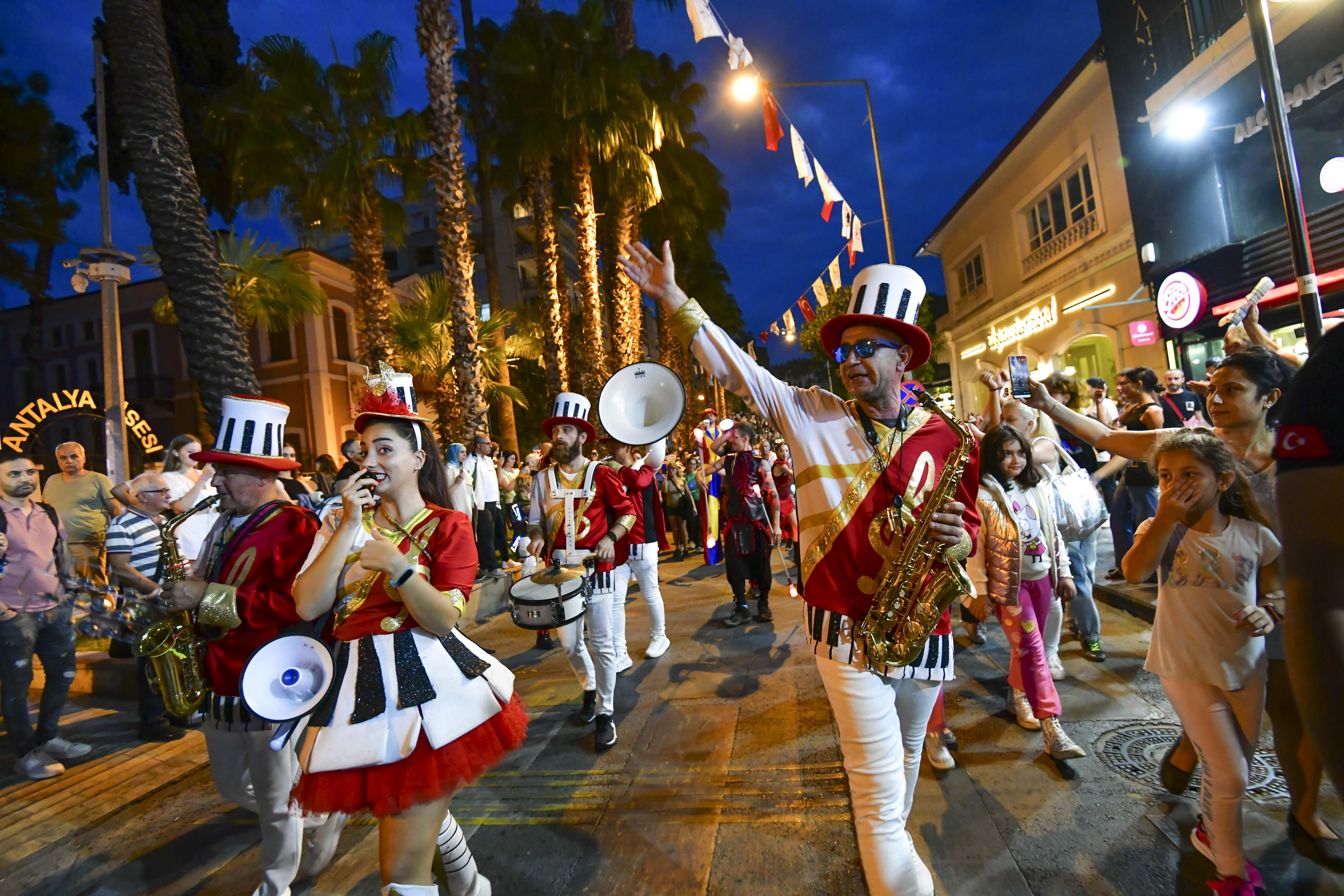 Başkan Uysal: Uluslararası Kaleiçi Oldtown Festivali 17-20 Ekim’de yapılacak