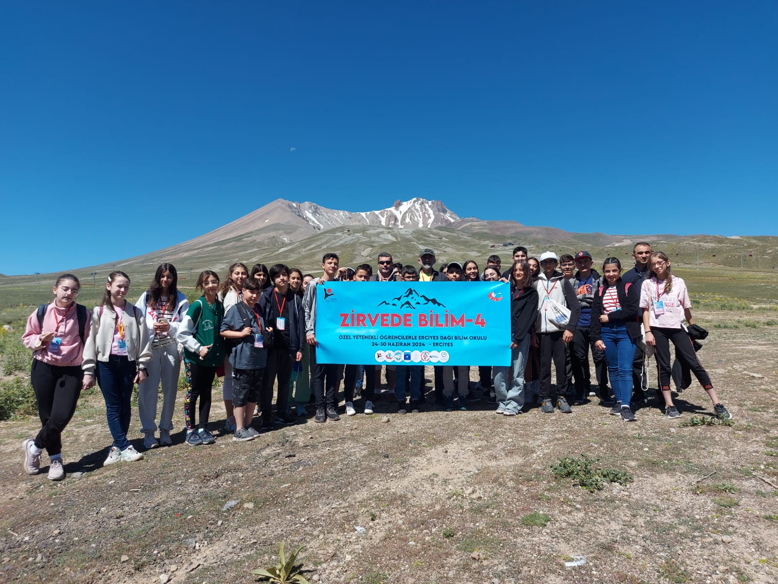Erciyes A.Ş., Erciyes Dağı Bilim Okulu’nda 26 ilden öğrencileri zirvede buluşturdu