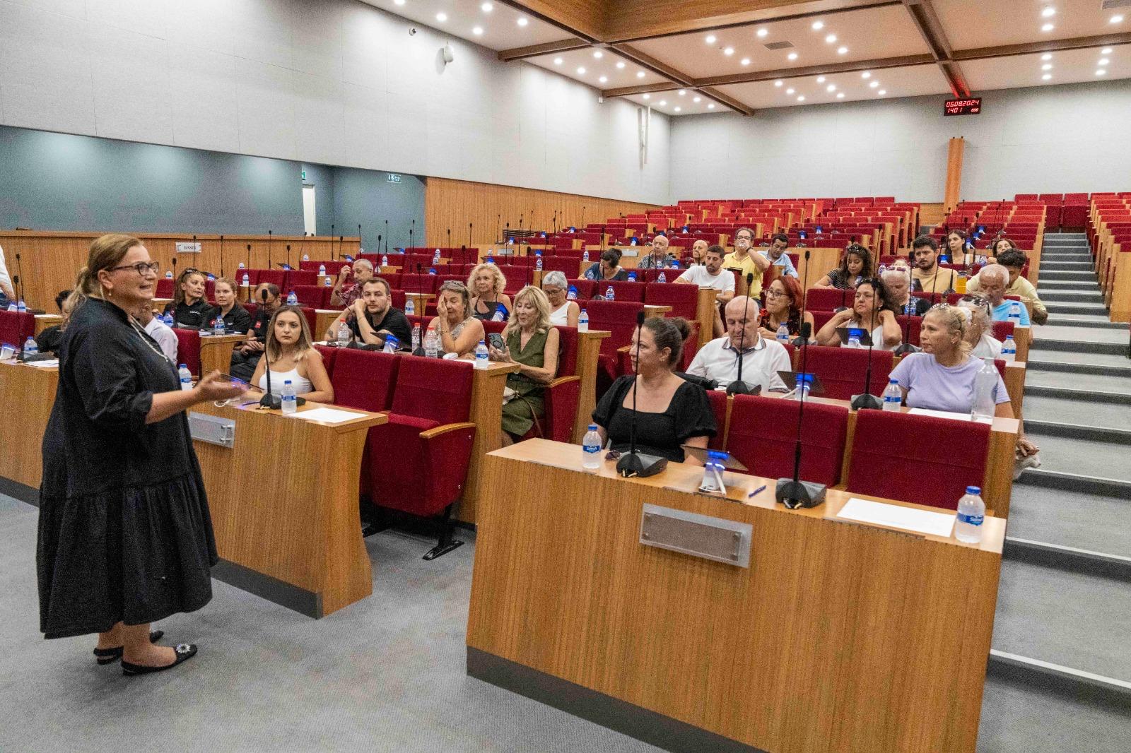 İzmir’de sokak hayvanları için eylem planı hazırlıkları sürdürülüyor