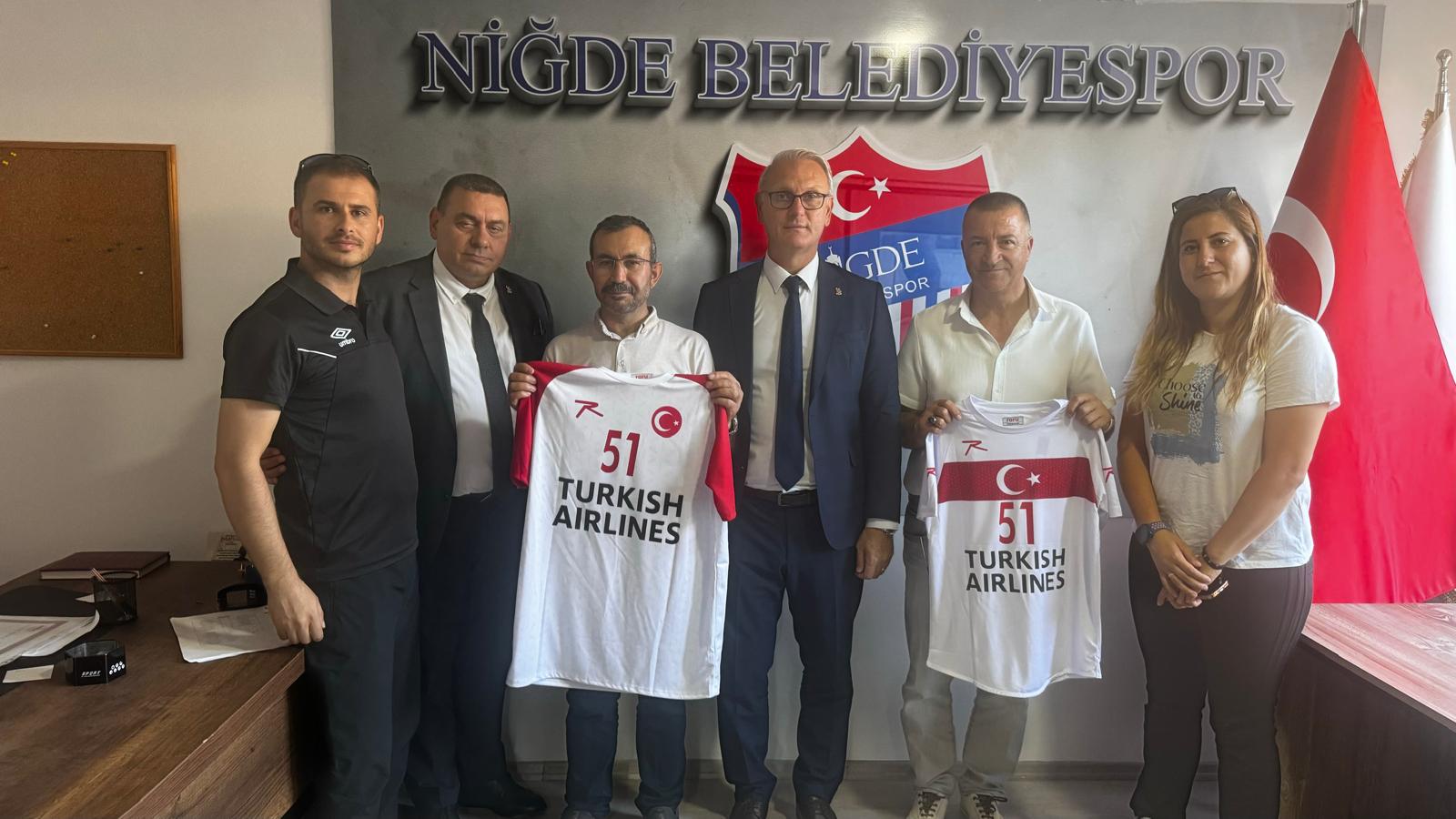 THF Başkanı Uğur Kılıç Niğde’de hentbol için önemli temaslarda bulundu