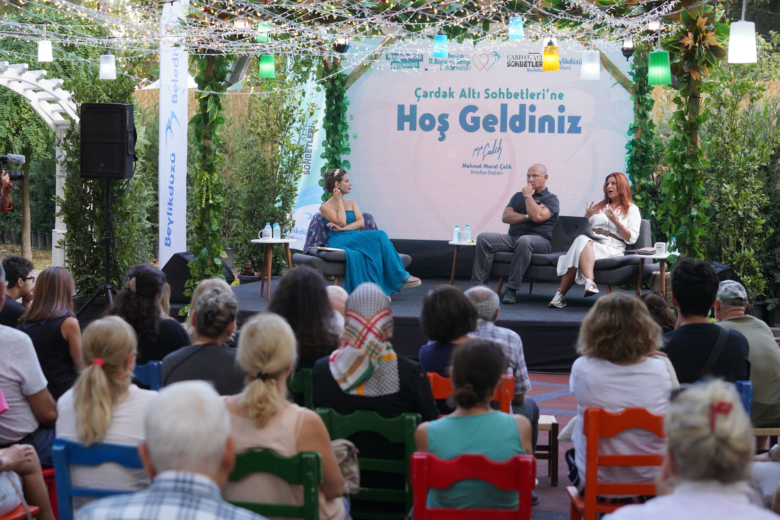 Başkan Çalık: Dünyanın tüm çocukları gülsün, hep neşeyle dolsun