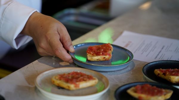 Kuşadası’nda bir İspanyol esintisi: Tapas 12 | Rooftop Tapas Bar