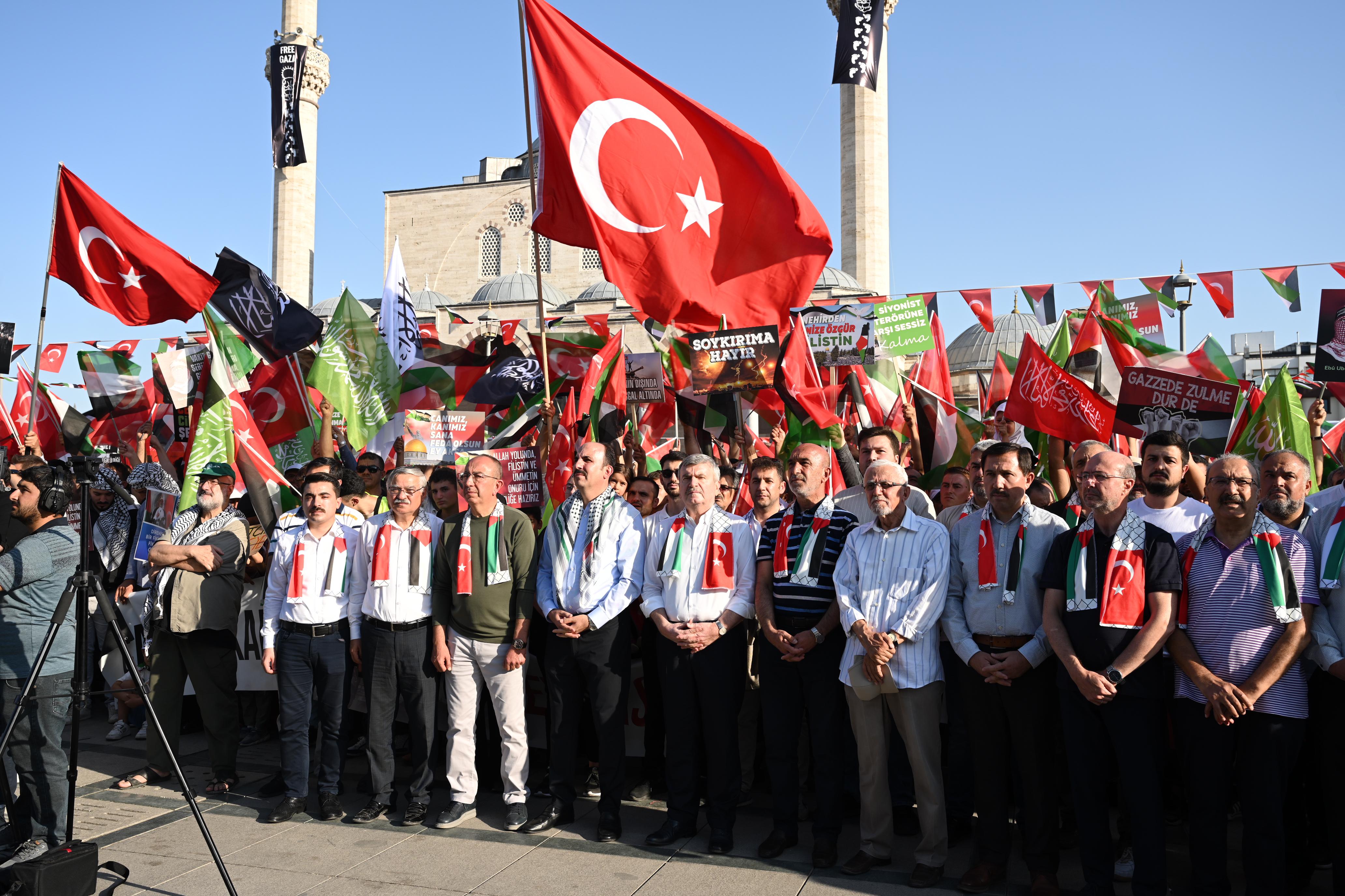 Konya’da “Özgürlük Tufanı Zaferine Kadar Gazze Mitingi” düzenlendi