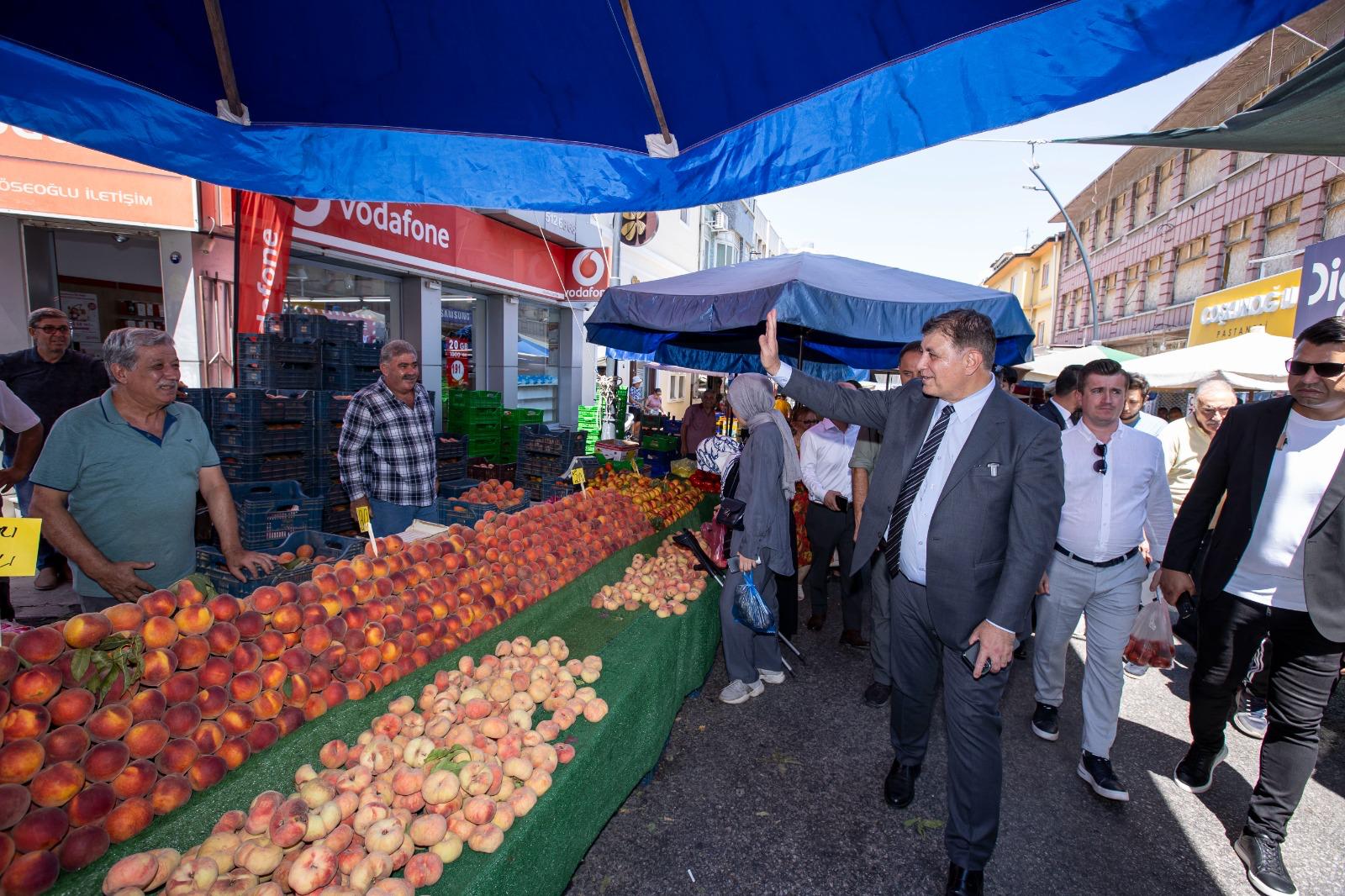 Başkan Tugay: Önce temel belediyecilik hizmetleri