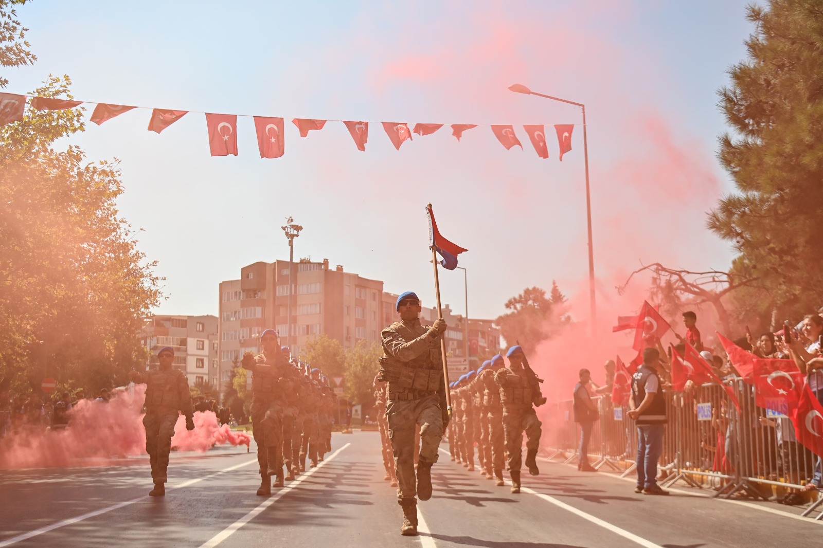 Başkan Akın: Balıkesir’de milli birlik esastır