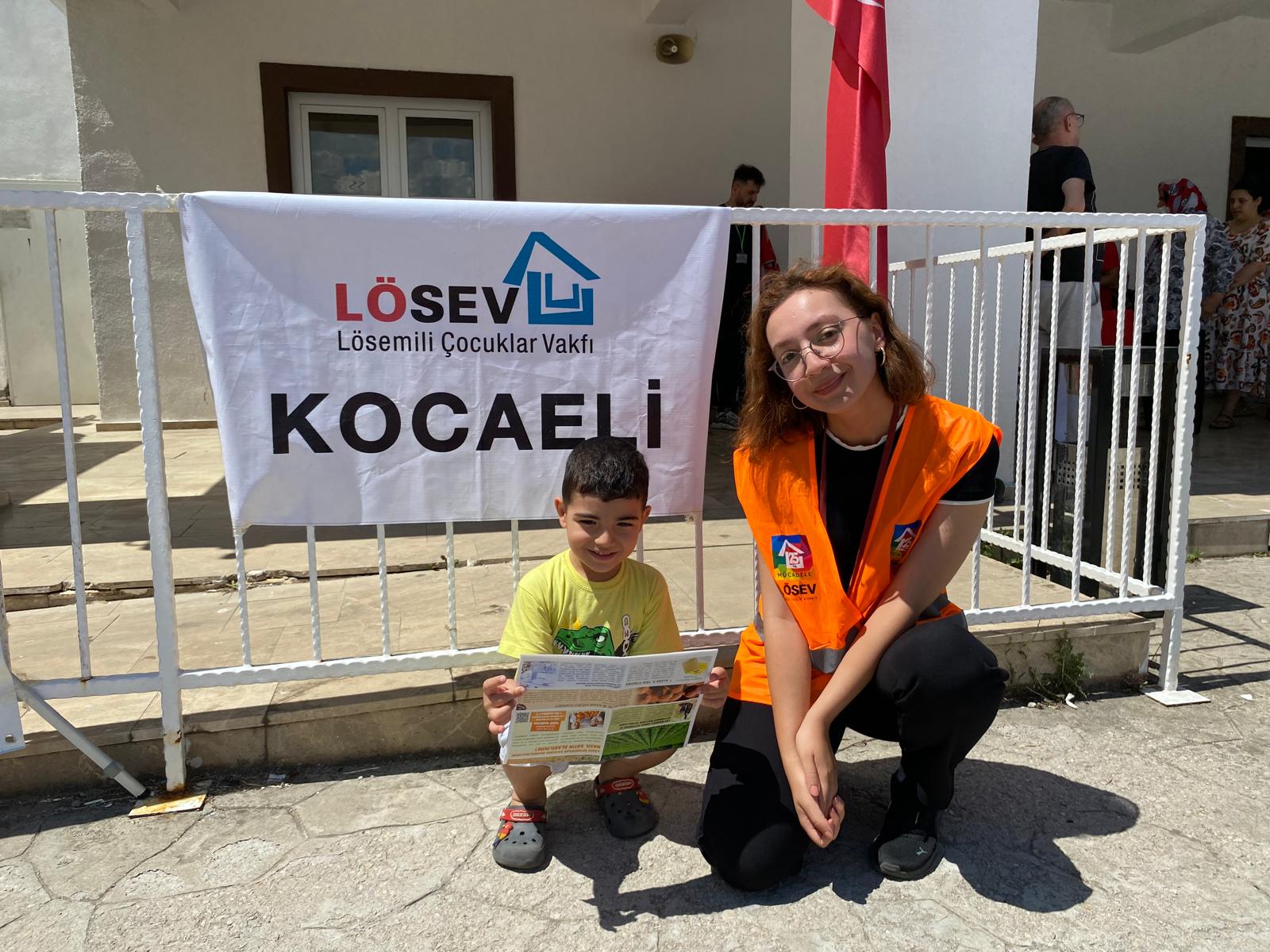 LÖSEV‘den kanserle mücadele eden ailelere et desteği