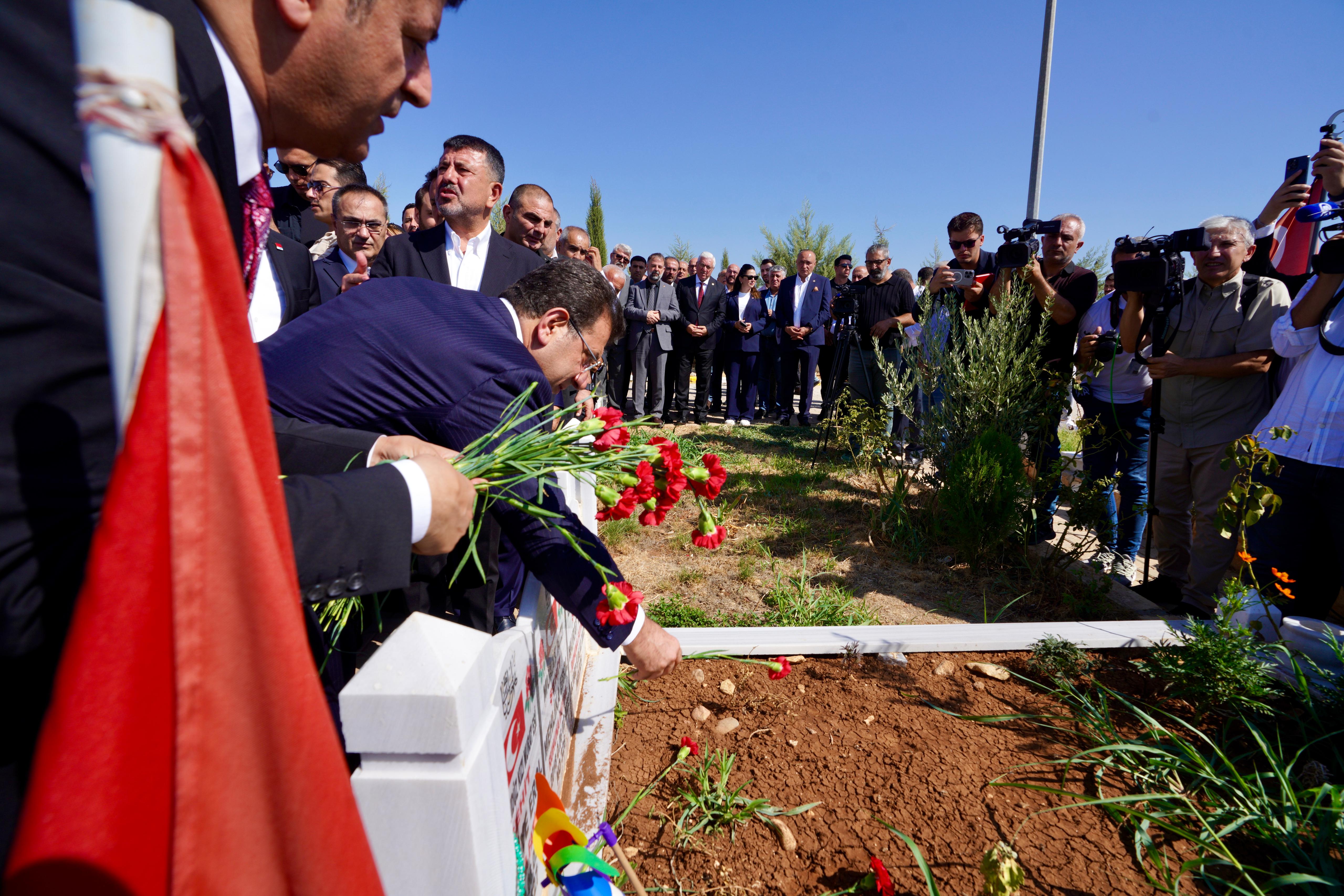 Zeybek ve İmamoğlu, Adıyaman Belediye Başkanı Tutdere’yi ziyaret etti