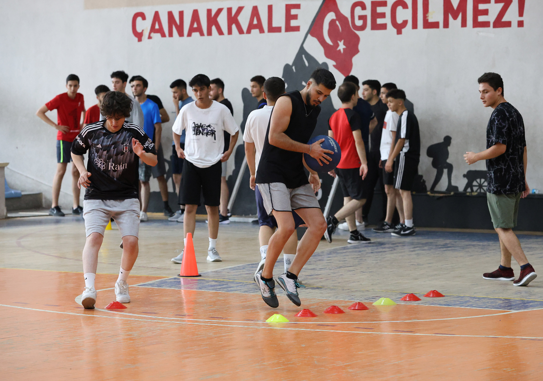 Başkan Altay: Gençlerimizin hayallerine kavuşmasına destek olmaya devam edeceğiz