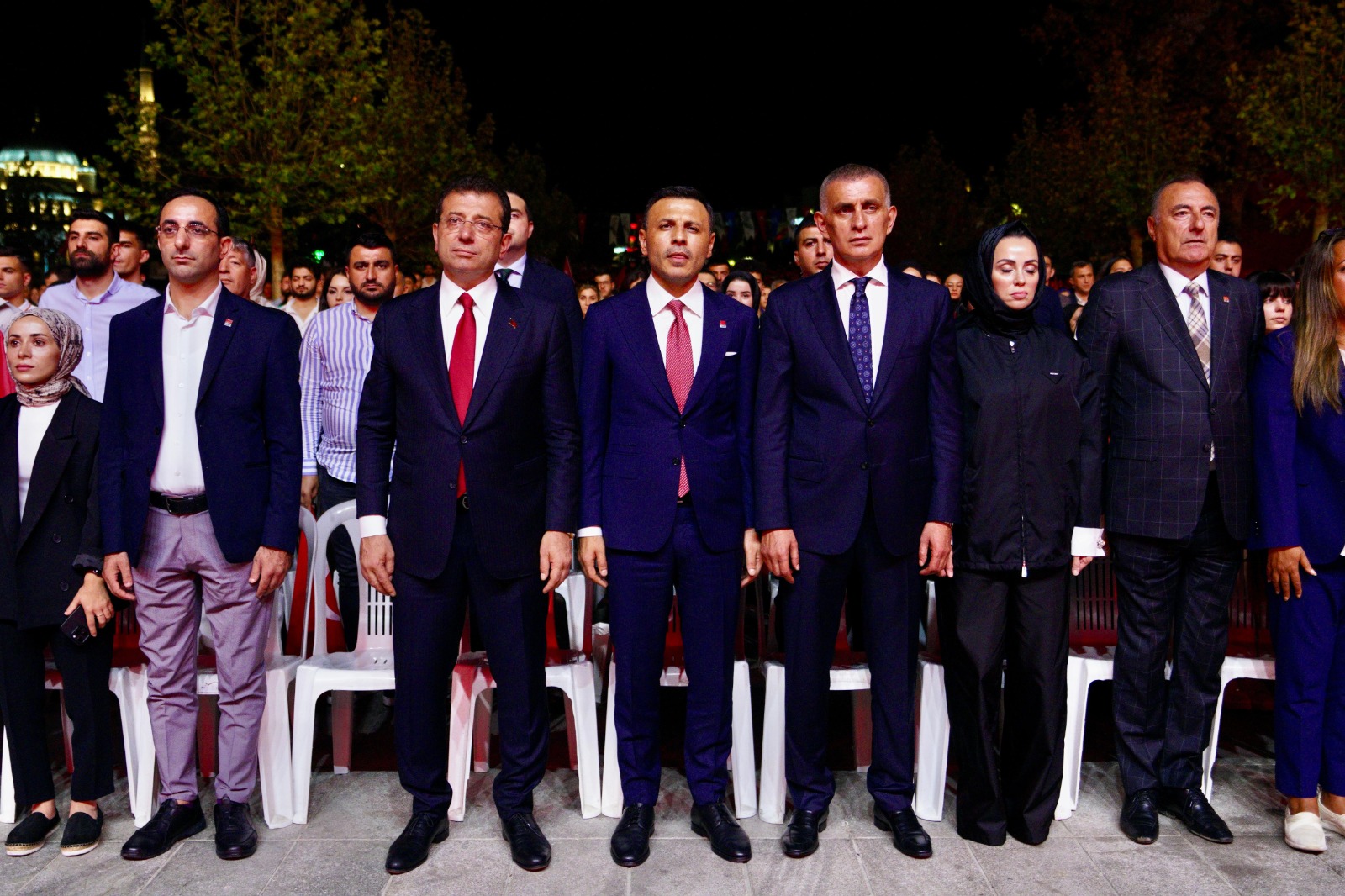 İstanbul, 30 Ağustos’u yeni Eminönü Meydanı’nda kutladı