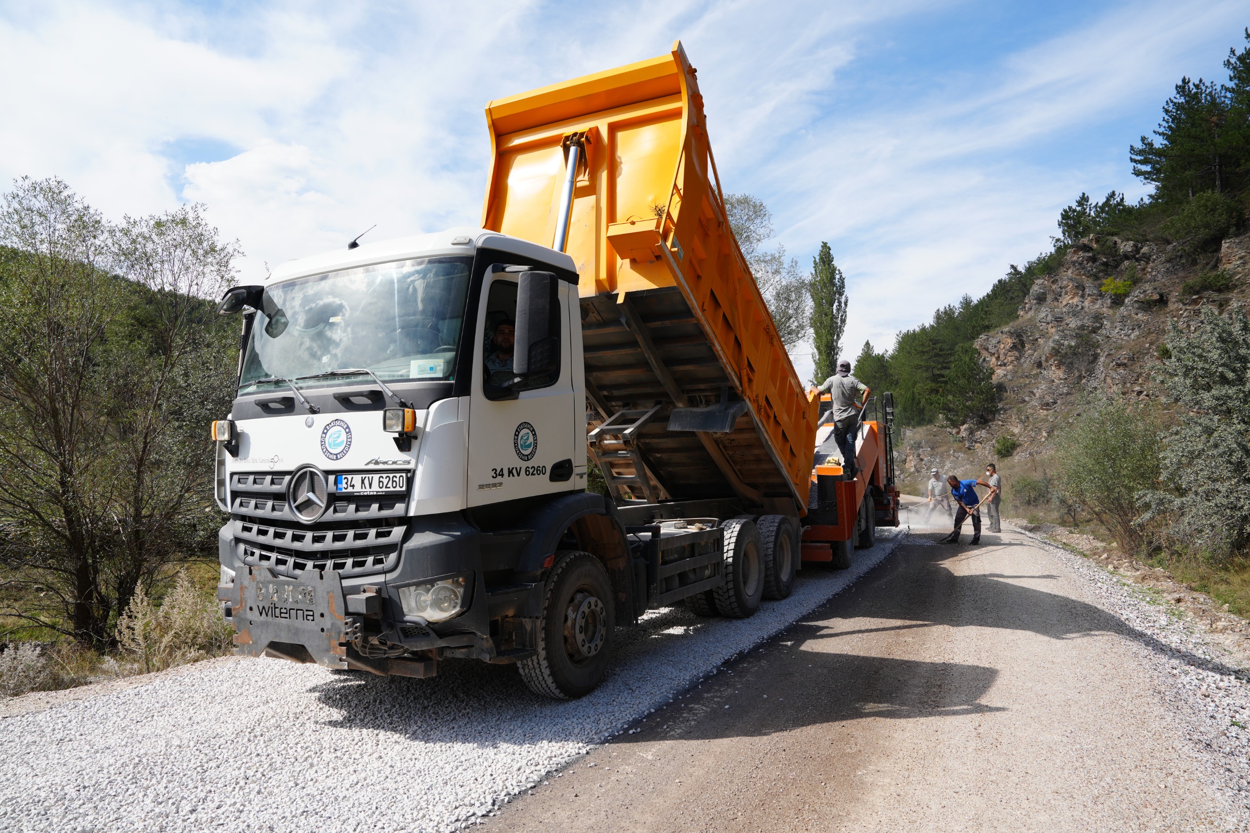 Eskişehir Büyükşehir Belediyesinden Han yolunda çalışma