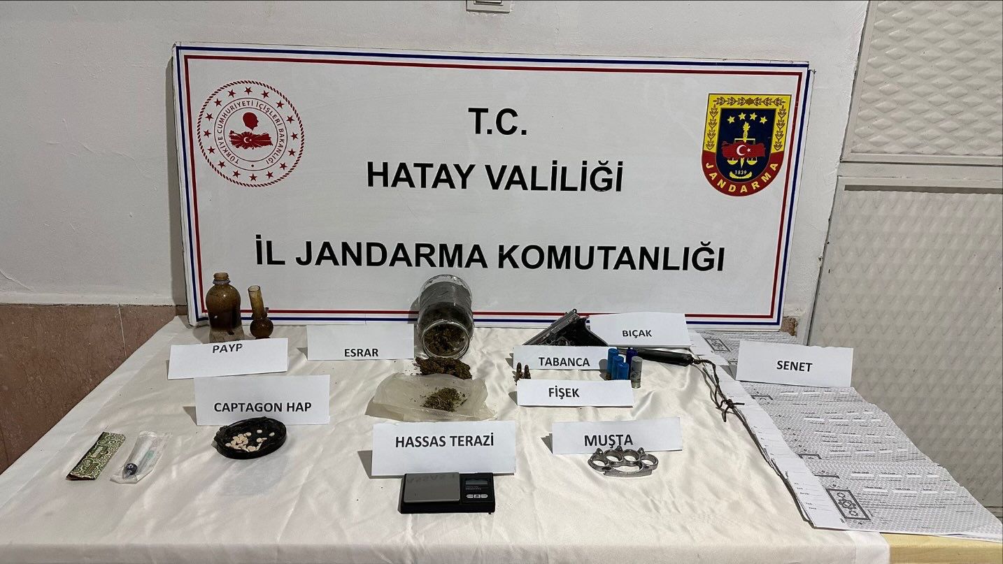 Hatay’da Jandarma ekiplerinden uyuşturucu operasyonu